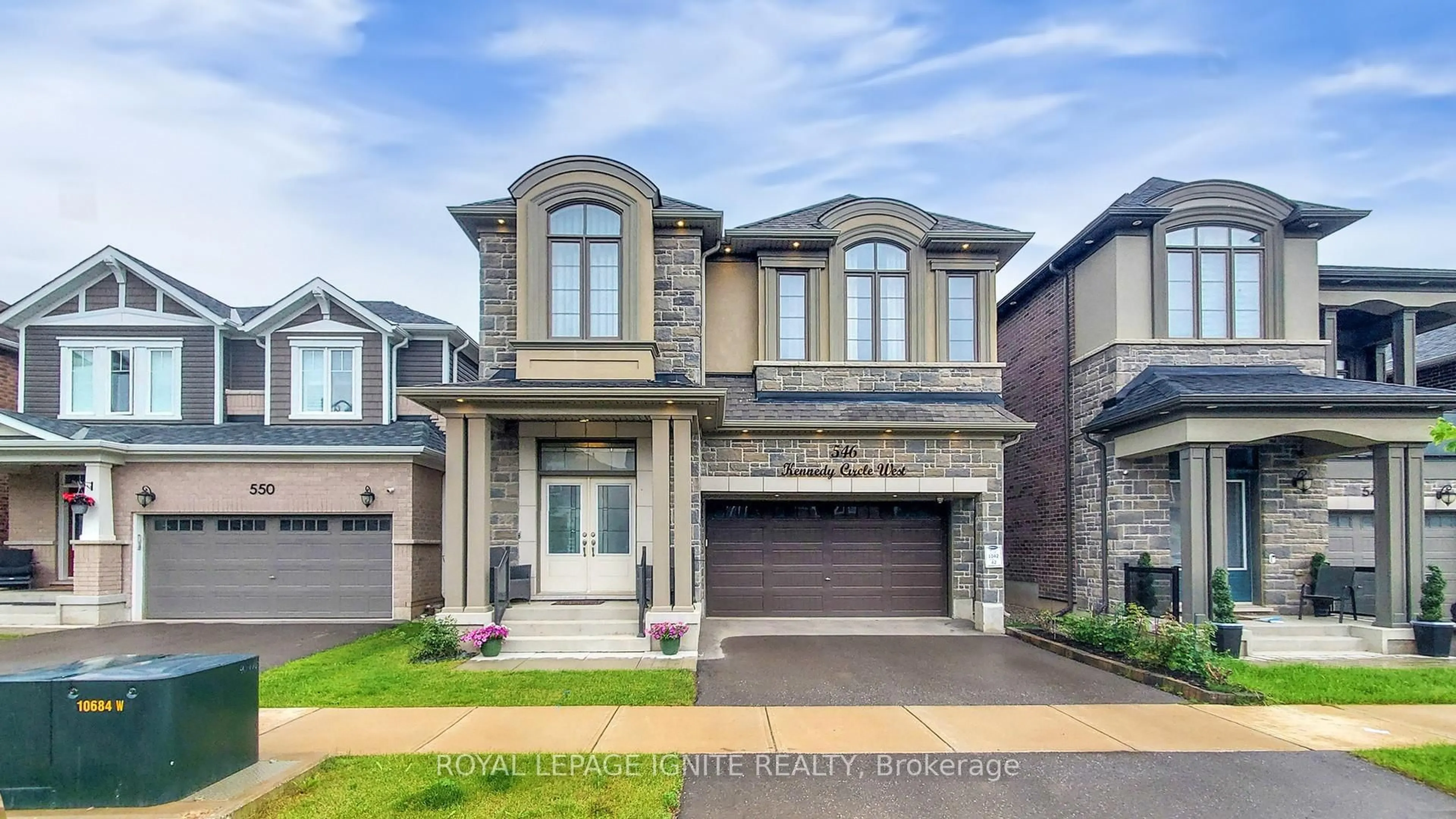 Home with brick exterior material, street for 546 Kennedy Circ, Milton Ontario L9T 7E7