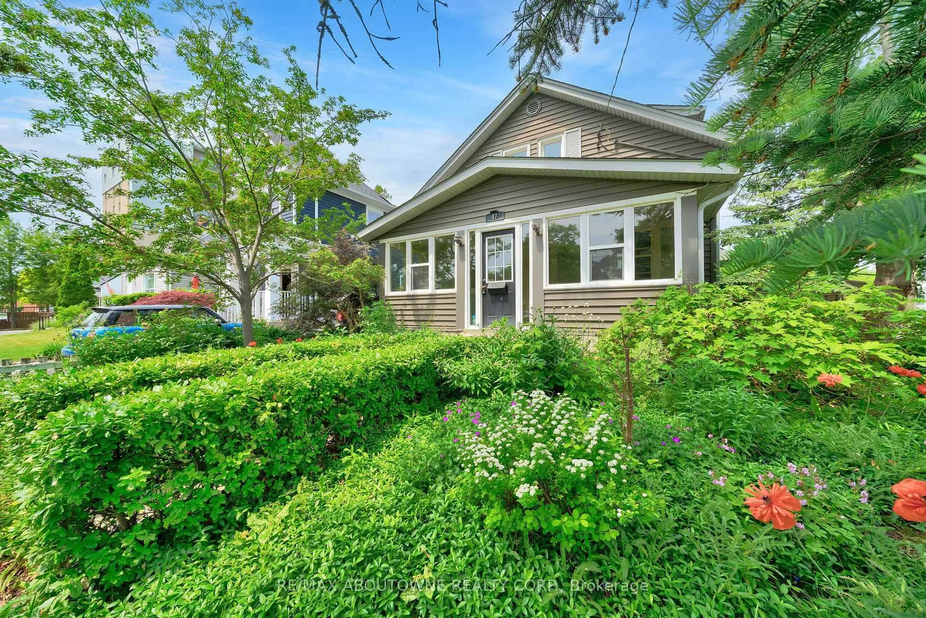 Unknown for 47 Stewart St, Oakville Ontario L6K 1X6