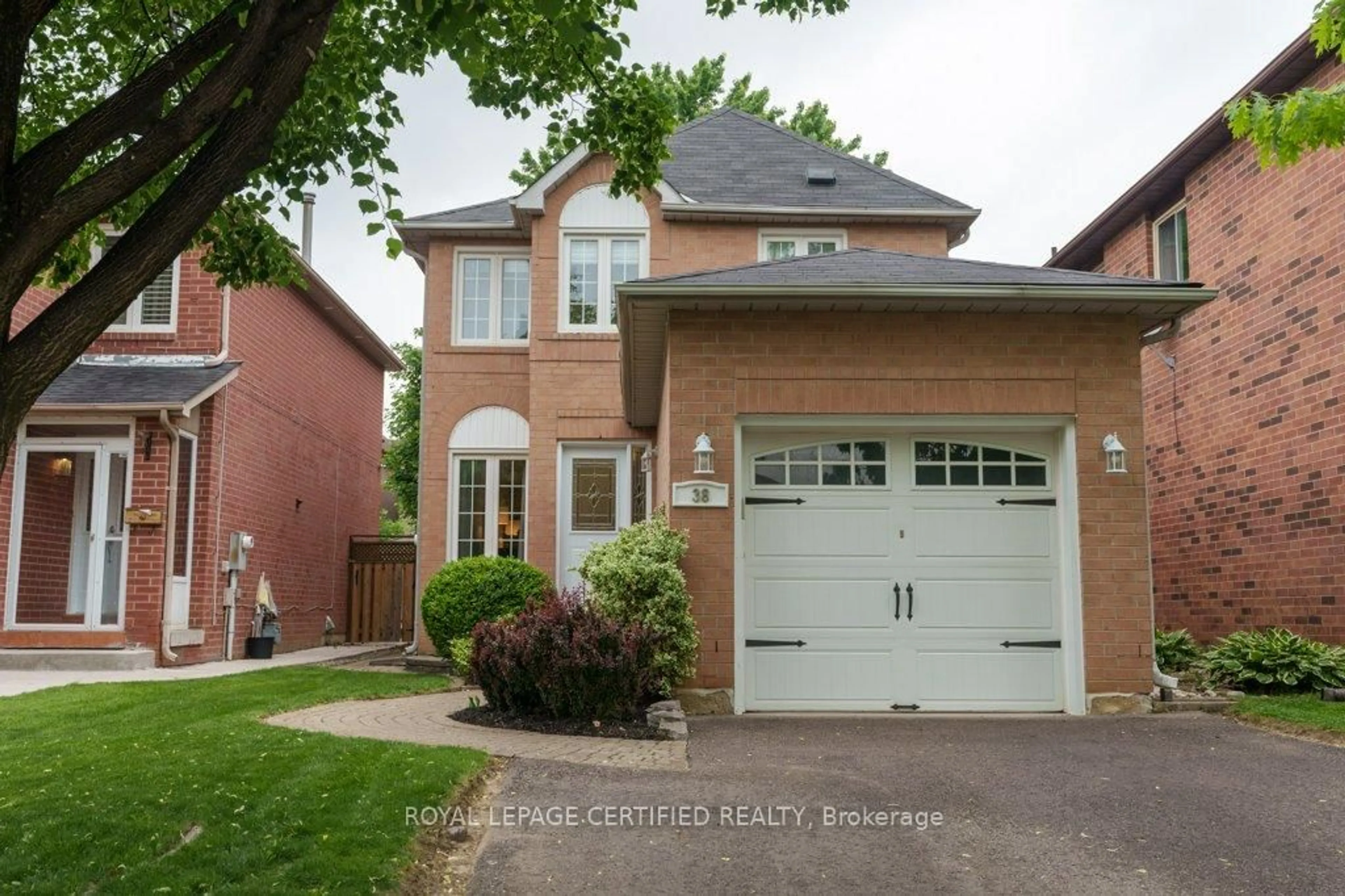 Home with brick exterior material, street for 38 Banner Rd, Brampton Ontario L6X 4K8