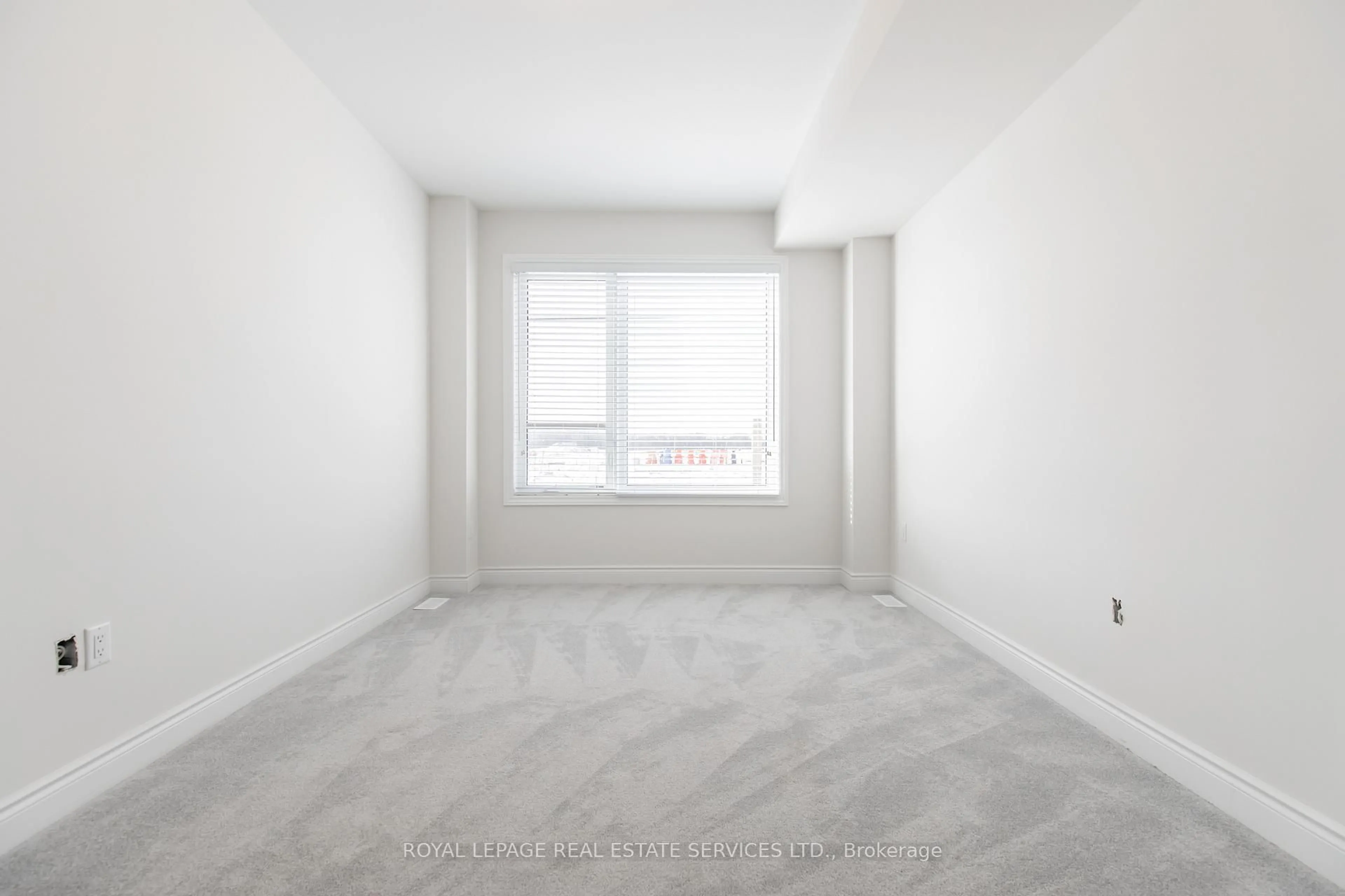 A pic of a room for 3271 Sixth Line, Oakville Ontario L6H 0V9