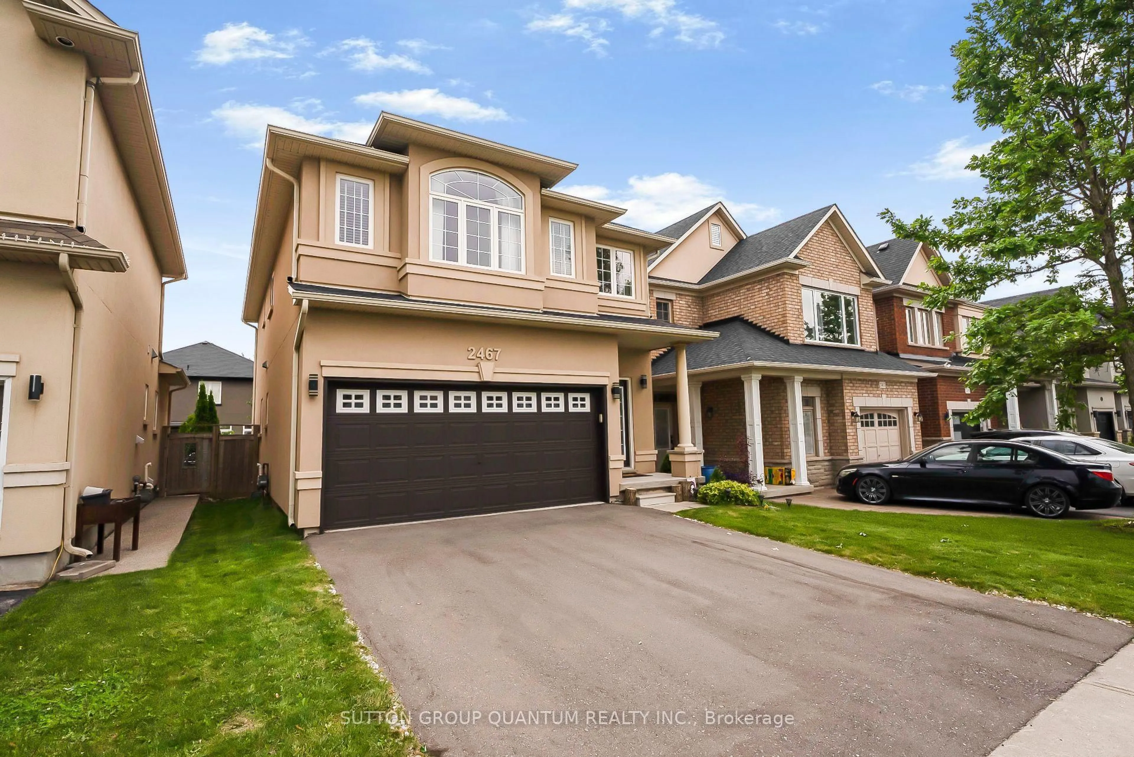 Home with brick exterior material, street for 2467 Millstone Dr, Oakville Ontario L6M 0H6