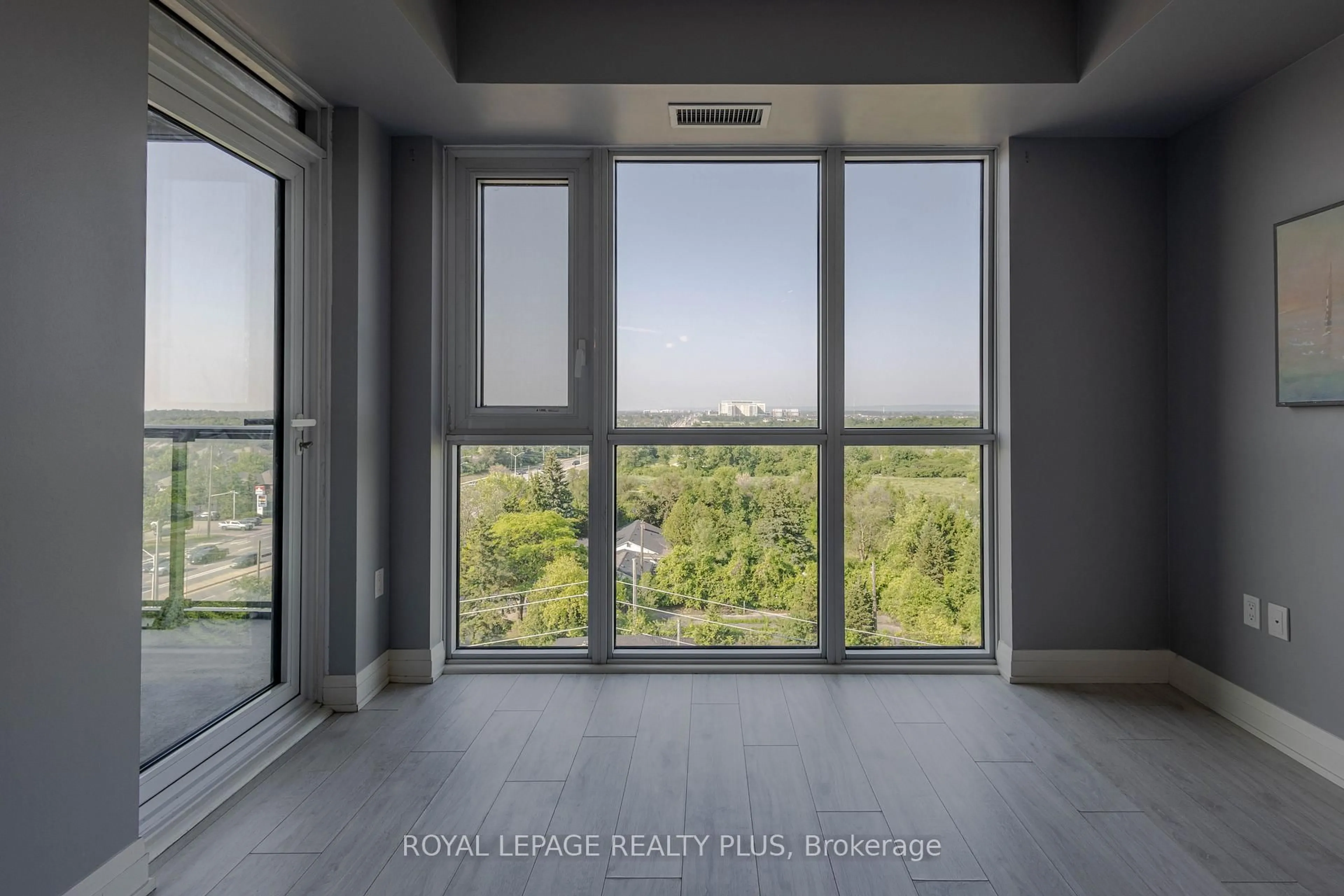 A pic of a room for 509 Dundas St #701, Oakville Ontario L6M 1L9