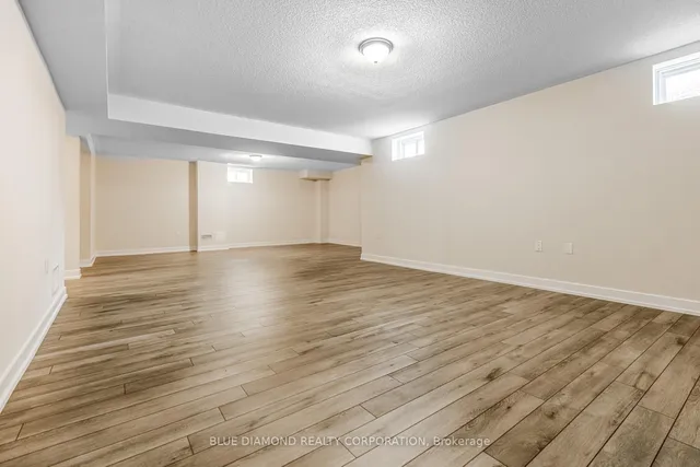 Additional image 3 of 1467 WELLWOOD TERRACE