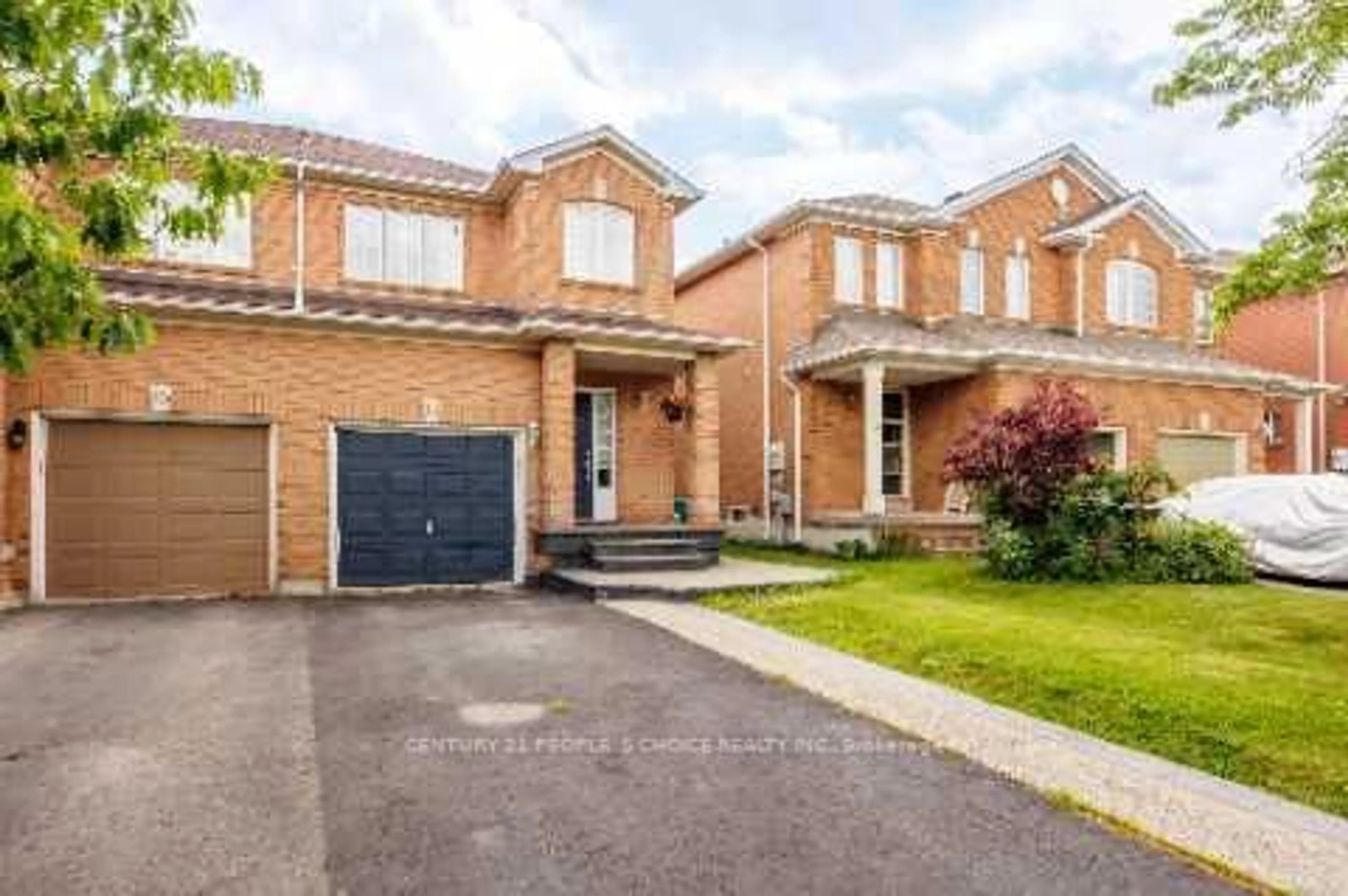 Home with brick exterior material, street for 13 Melissa Crt, Brampton Ontario L6X 4X1