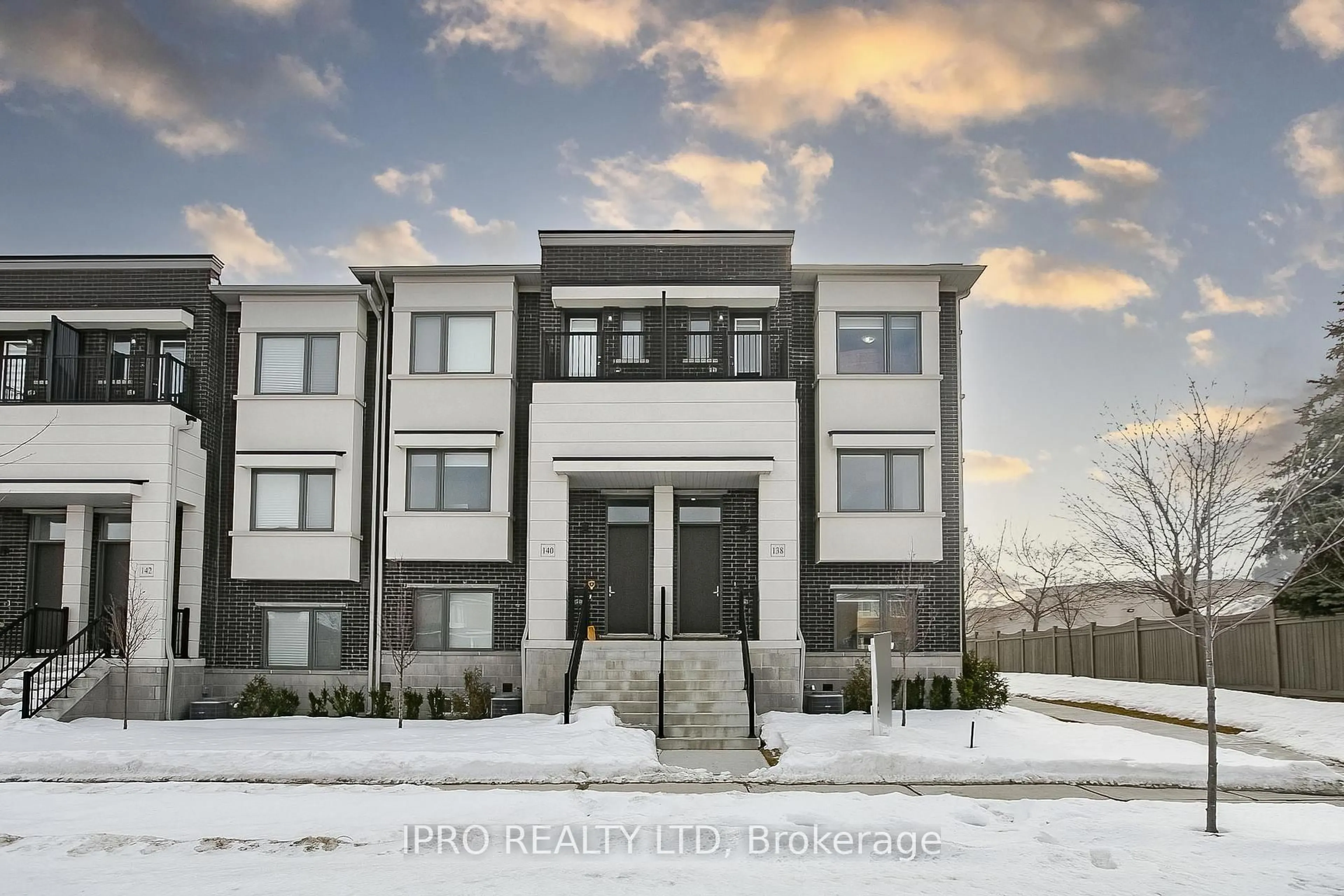 Unknown for 138 Landsbridge St, Caledon Ontario L7E 2E1