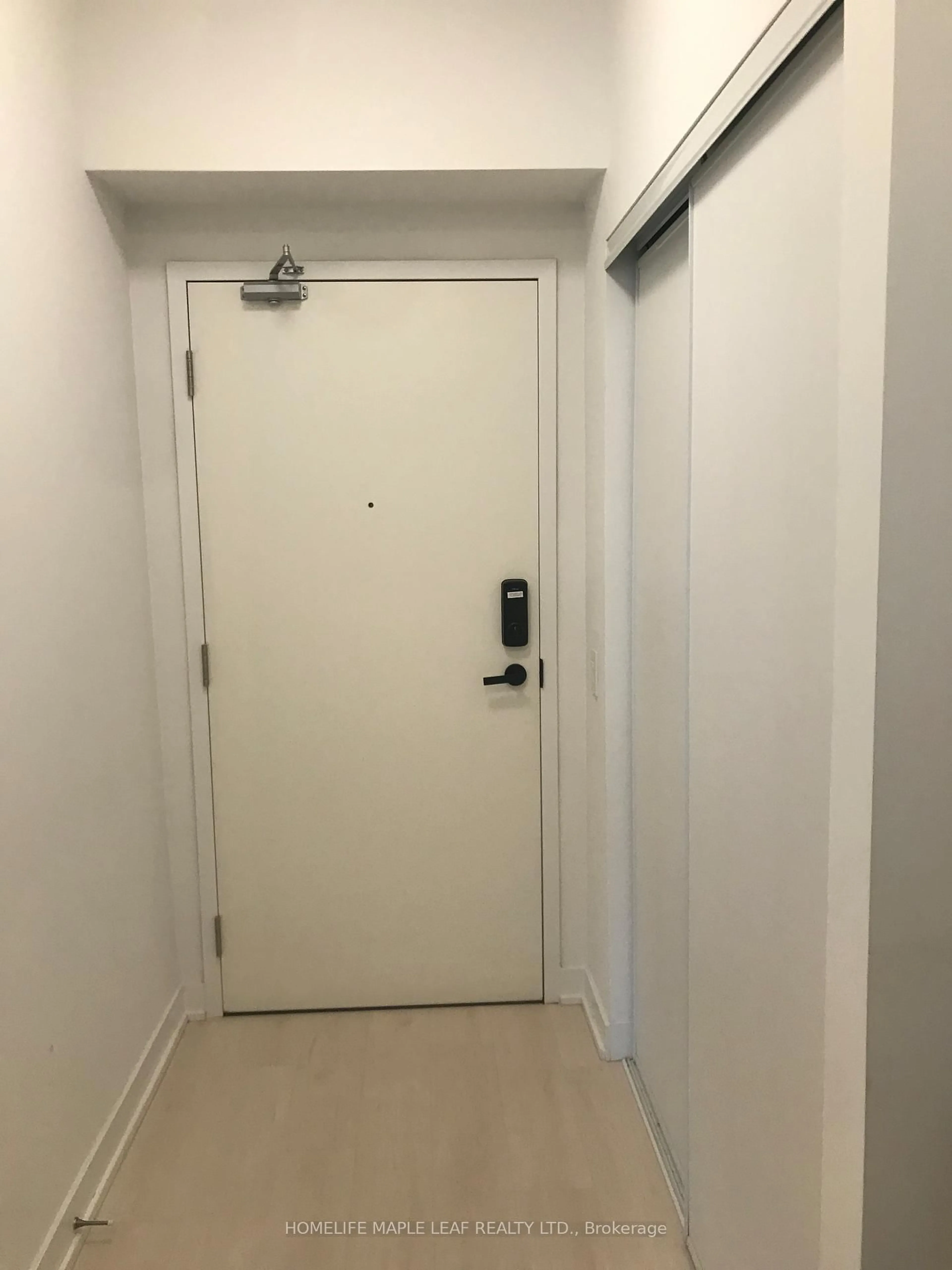 Unknown for 3900 Confederation Pkwy #3902, Mississauga Ontario L5B 0M3