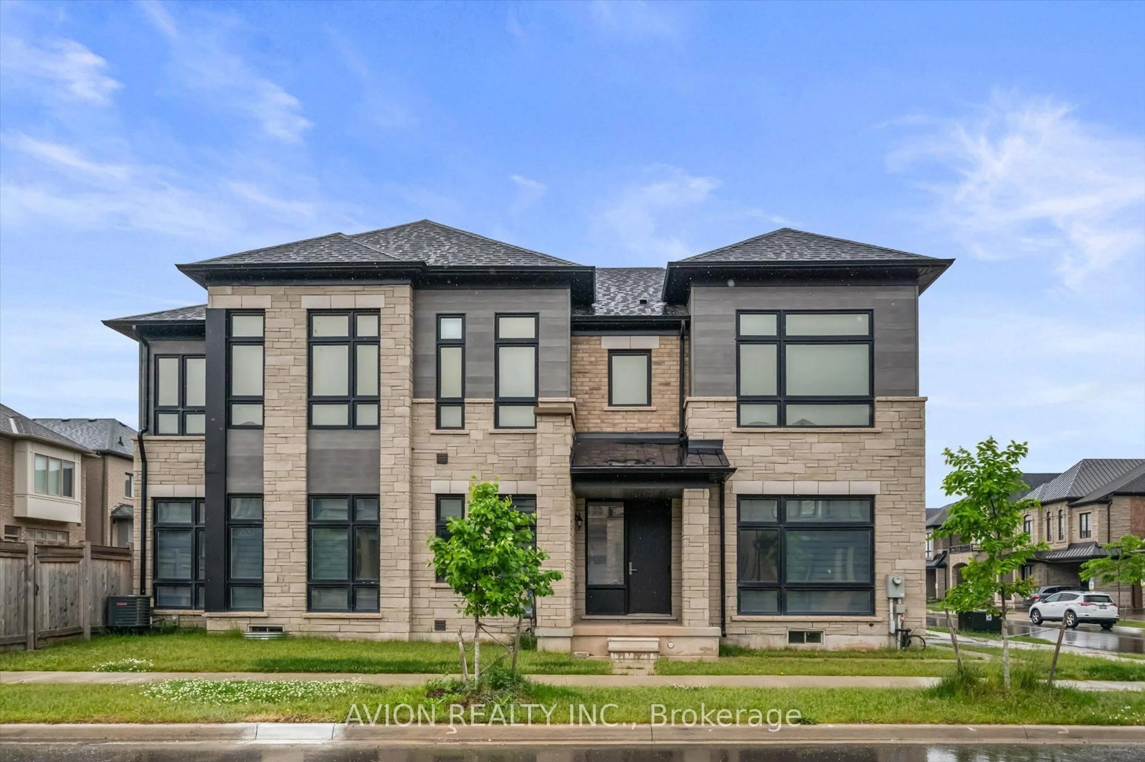 Home with brick exterior material, unknown for 2417 Edward Leaver Tr, Oakville Ontario L6M 4G3