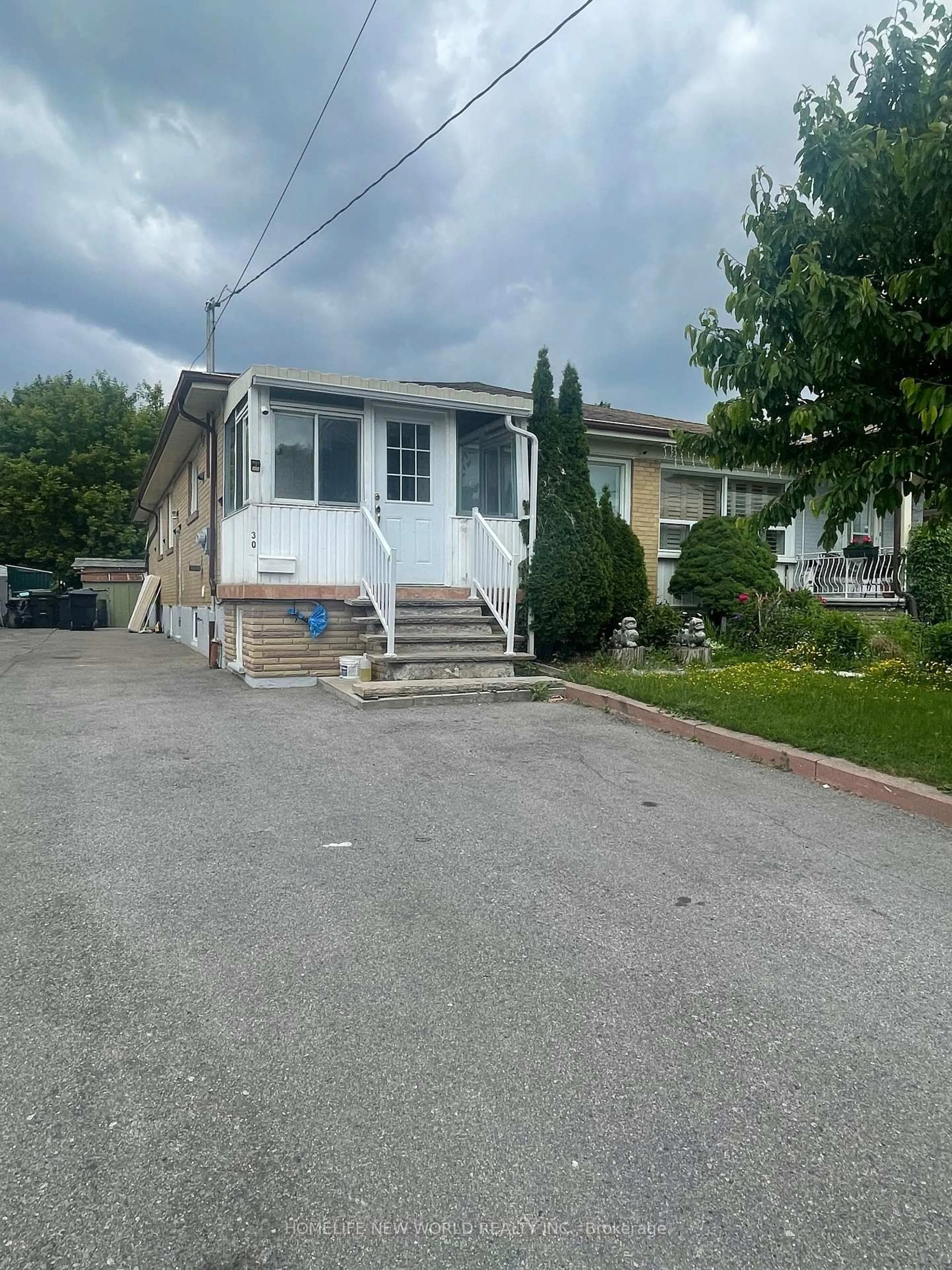 Unknown for 30 Habitant Dr, Toronto Ontario M9M 2N9