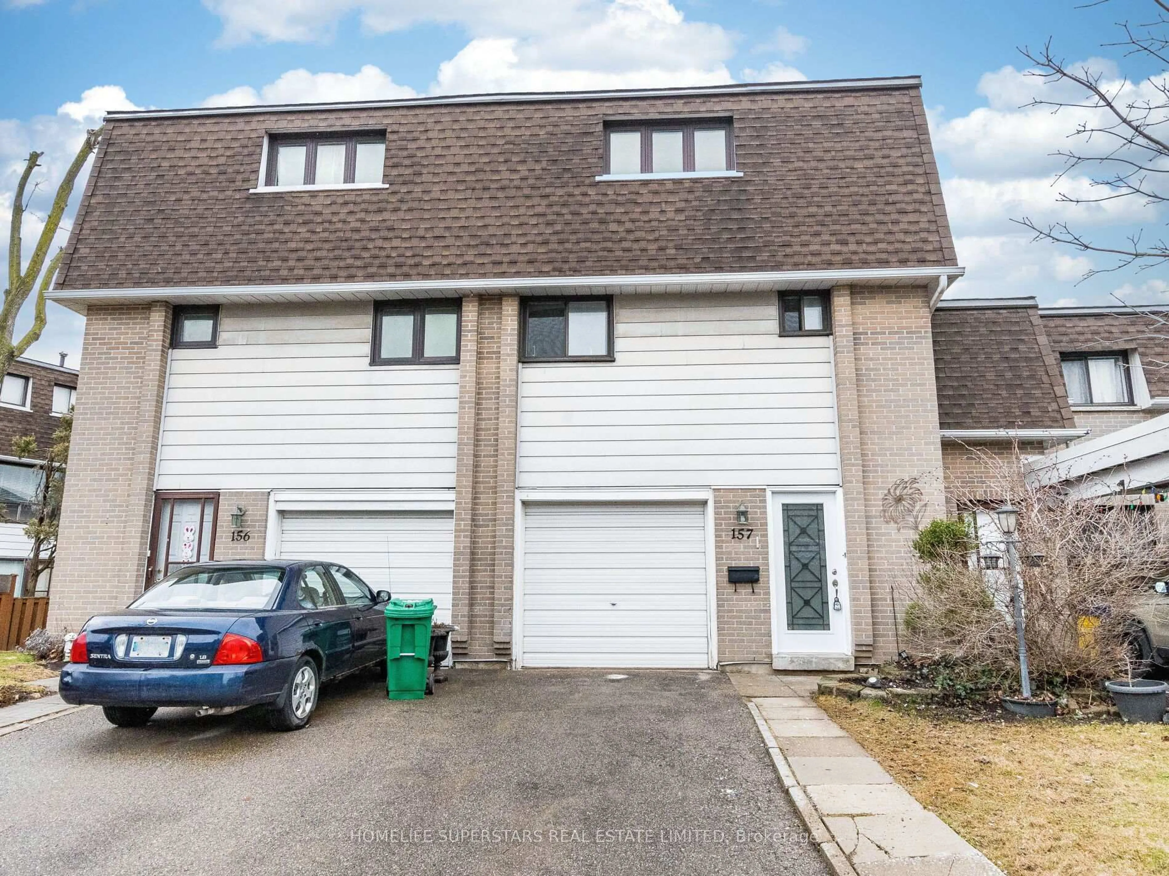 A pic from outside/outdoor area/front of a property/back of a property/a pic from drone, street for 475 Bramalea Rd #157, Brampton Ontario L6T 2X3