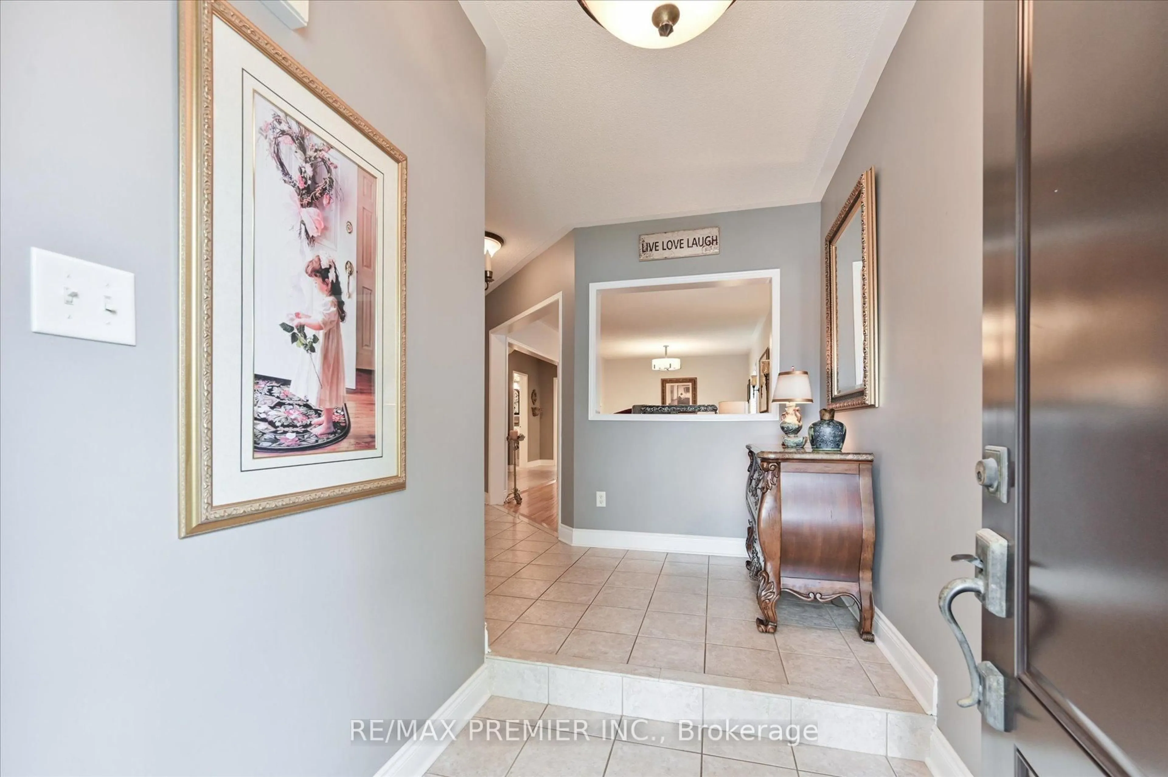 Indoor entryway for 24 Culture Cres, Brampton Ontario L6X 4V4