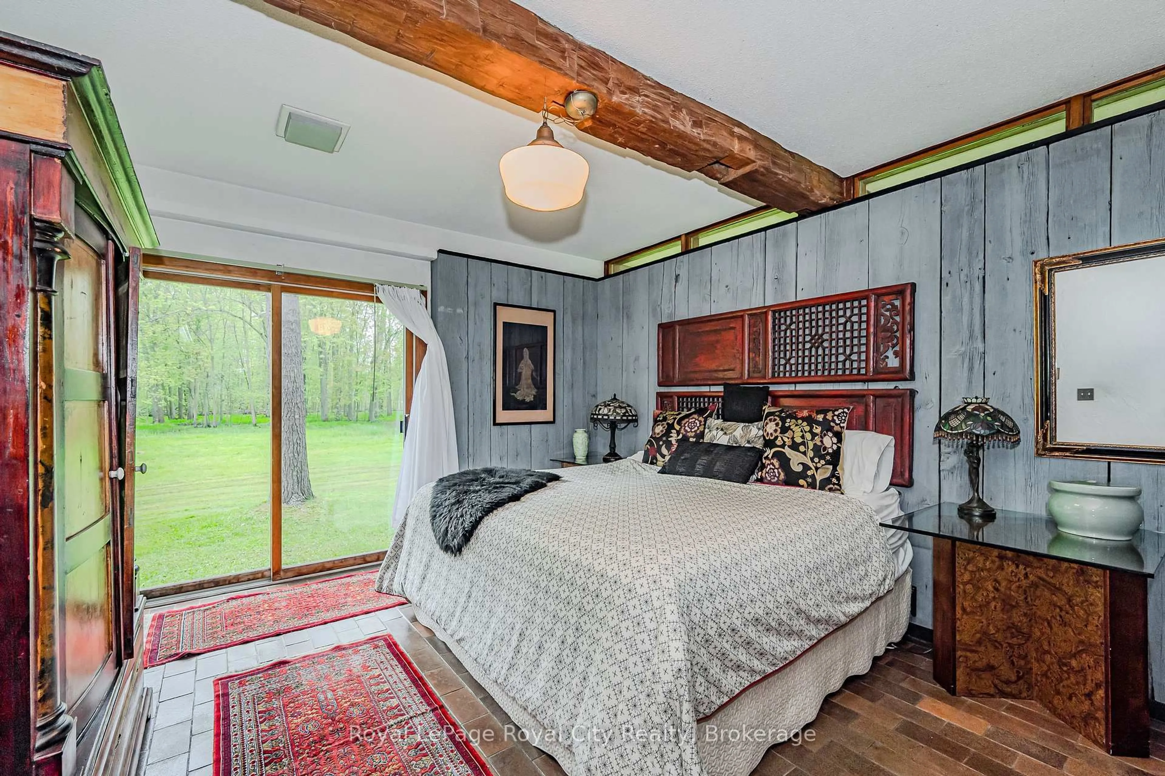 Bedroom with bed, unknown for 1159 Campbellville Rd, Milton Ontario L0P 1B0