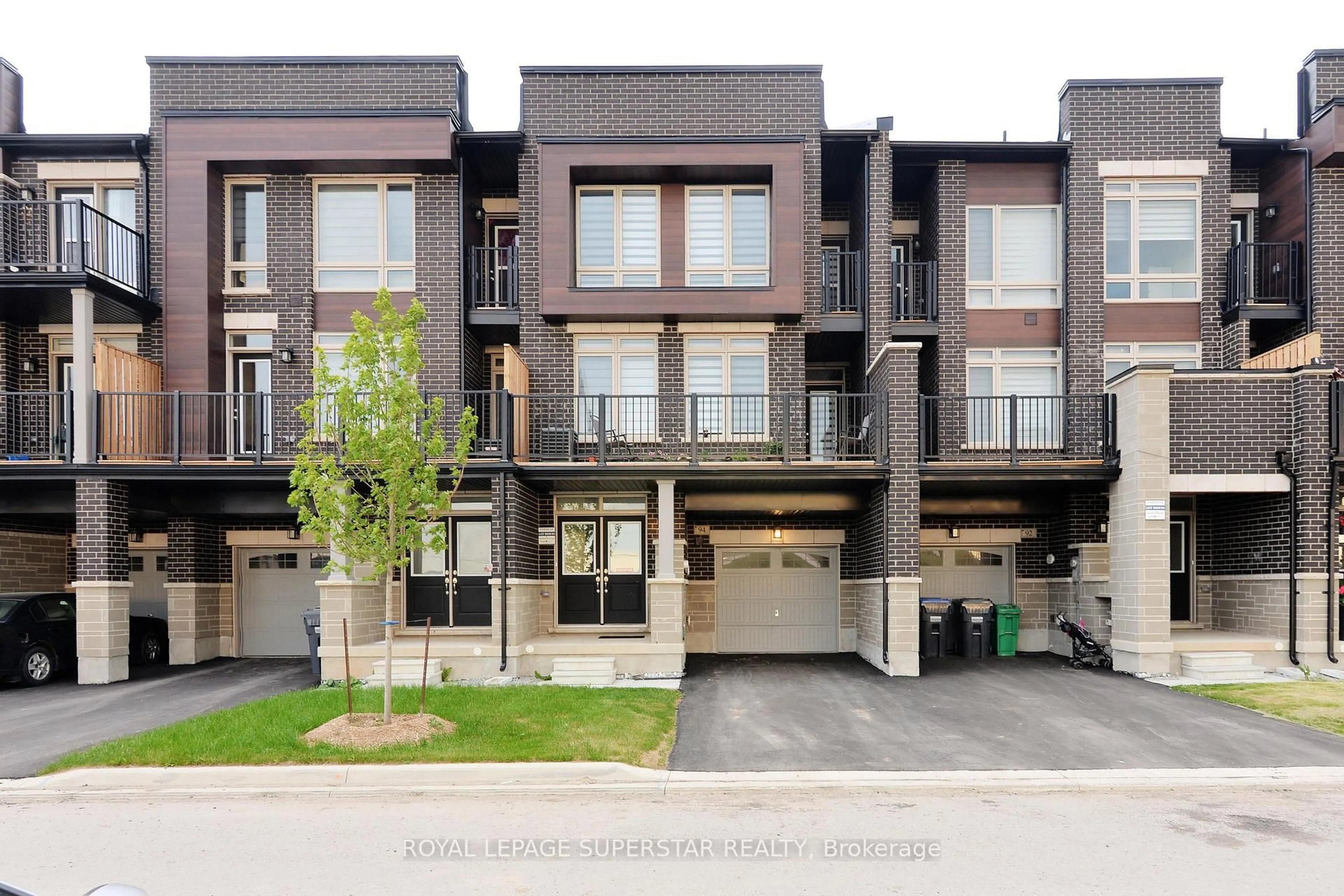 Unknown for 94 Donald Ficht Cres, Brampton Ontario L7A 5H8