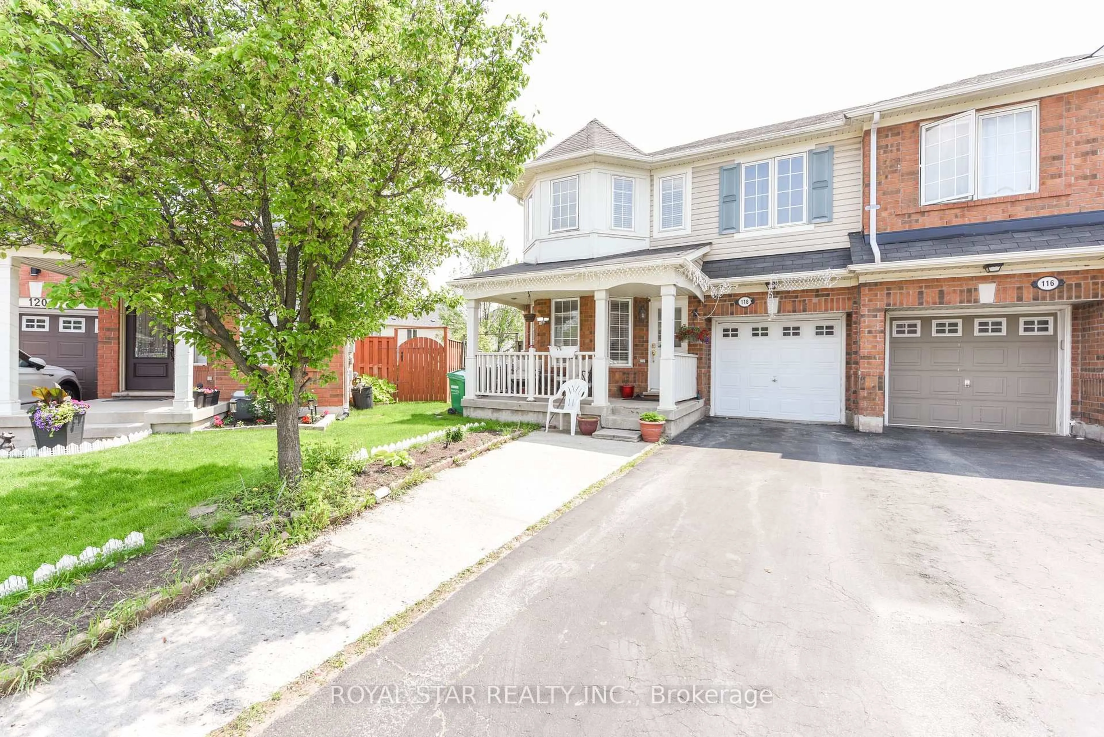 Home with brick exterior material, street for 118 Decker Hollow Circ, Brampton Ontario L6X 0L5