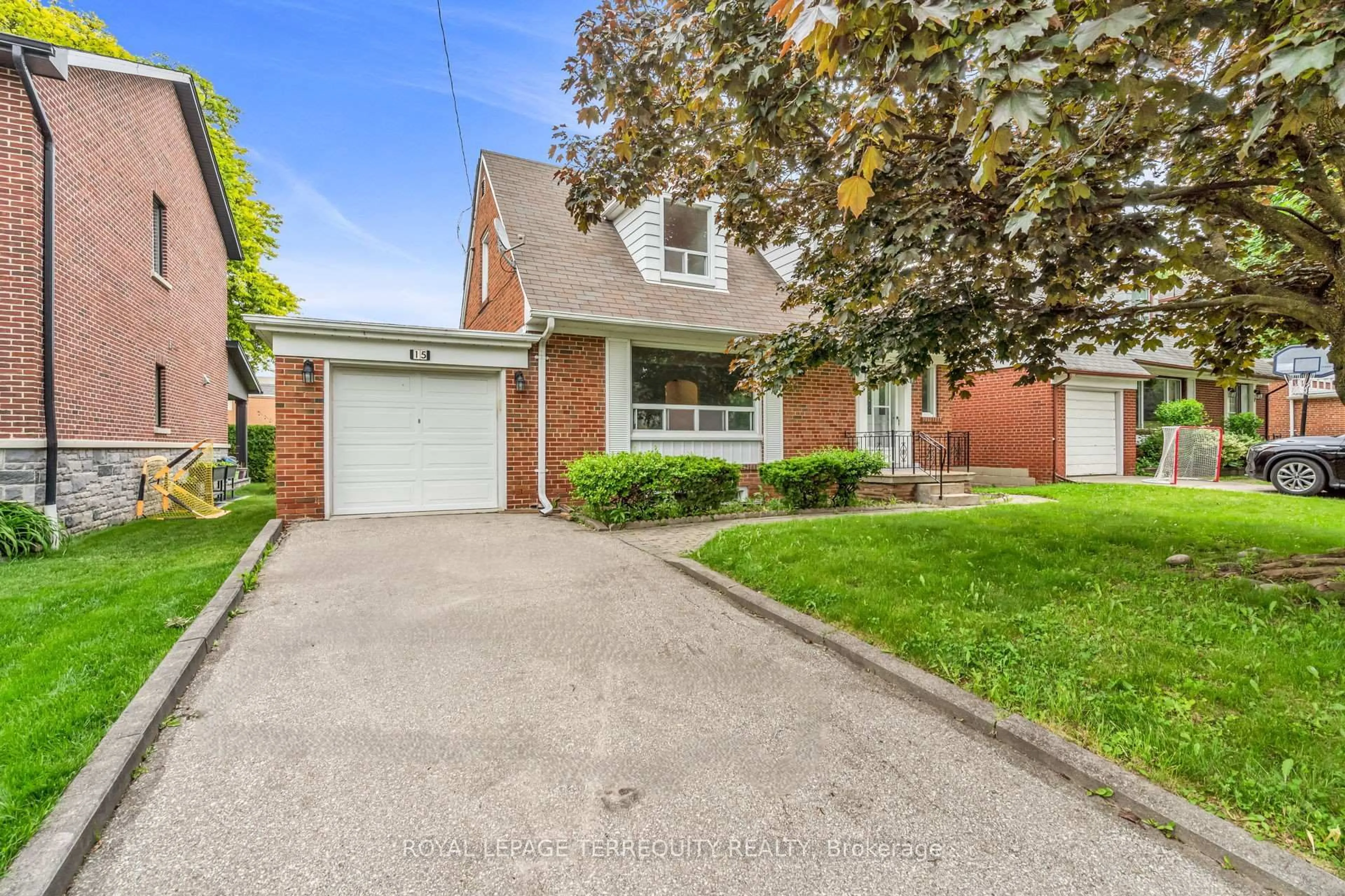 Home with brick exterior material, street for 15 Vassar Dr, Toronto Ontario M9B 5E9