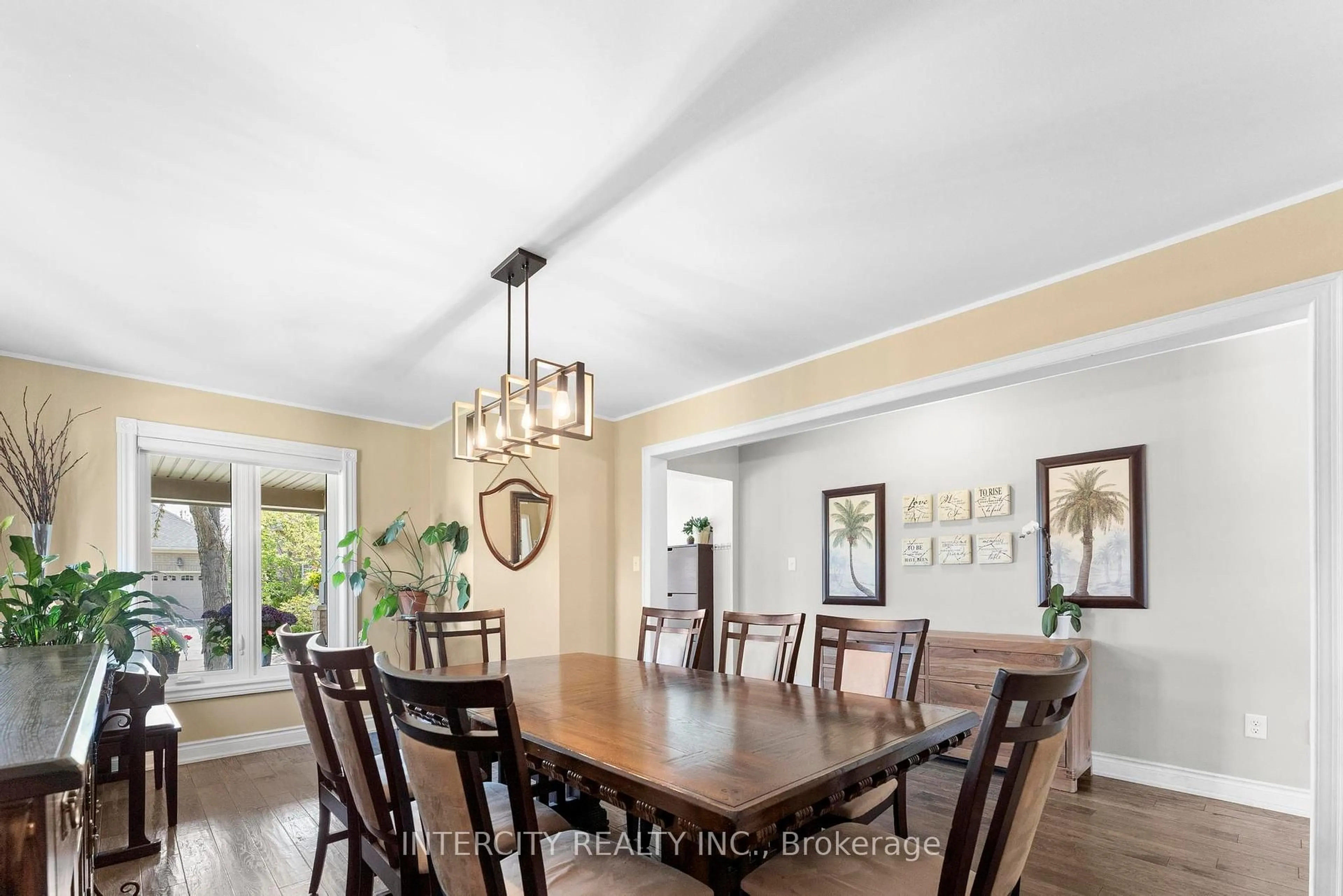 Dining room, unknown for 5409 Duchess Crt, Burlington Ontario L7L 6Z4