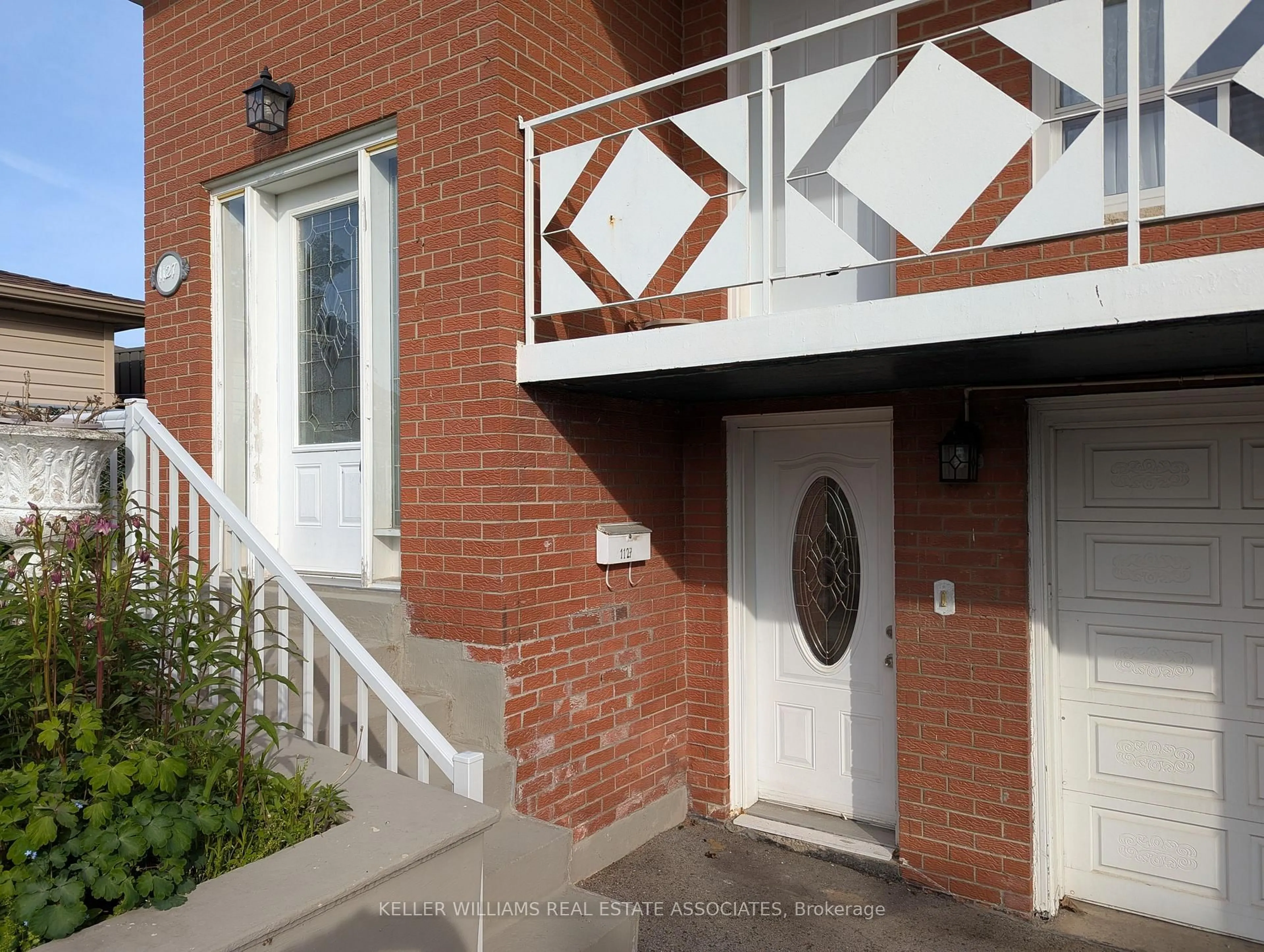 Unknown for 1127 Claredale Rd, Mississauga Ontario L5G 1T7