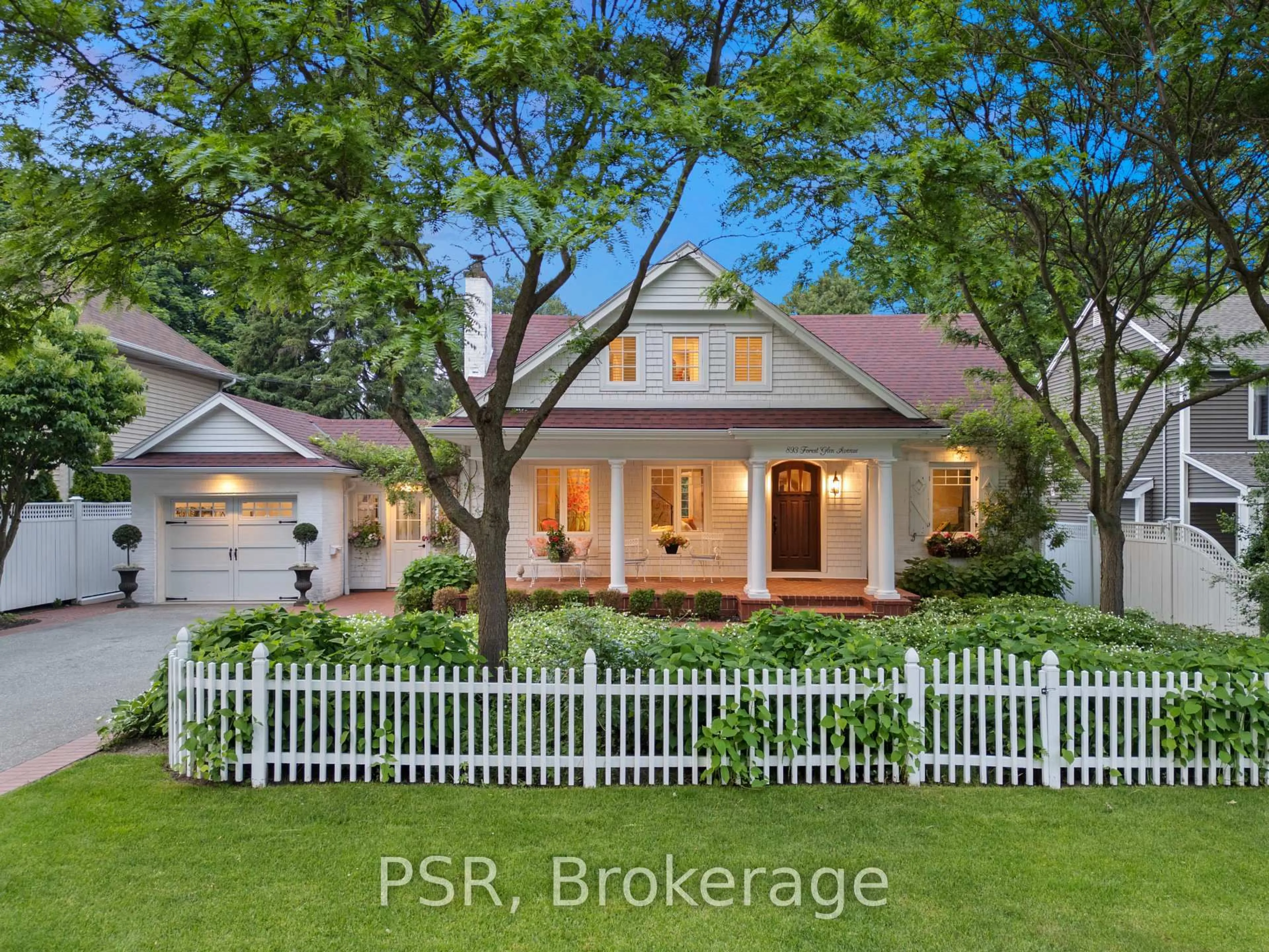 Home with brick exterior material, street for 893 Forest Glen Ave, Burlington Ontario L7T 2L1