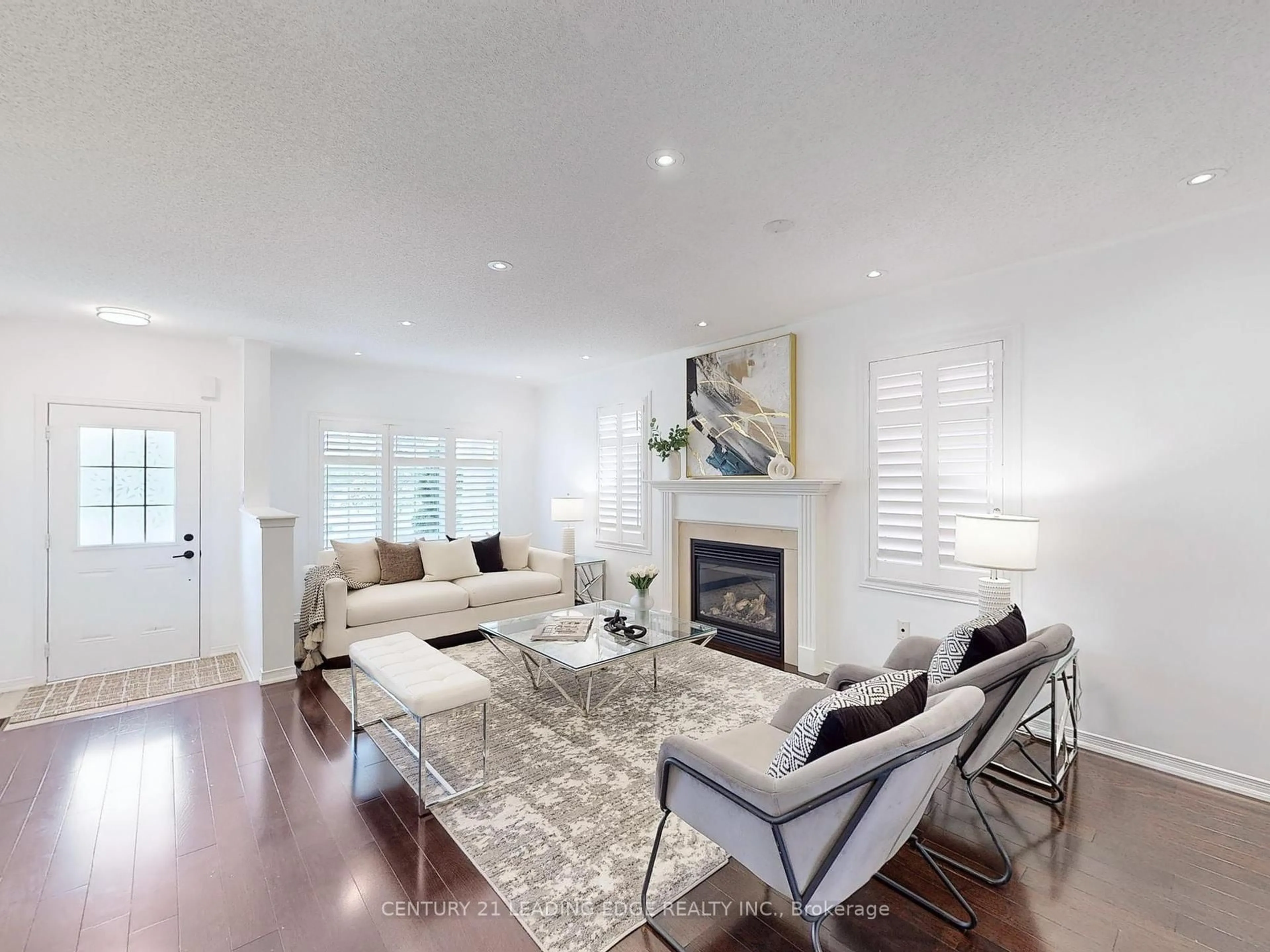 Living room with furniture, unknown for 466 Savoline Blvd, Milton Ontario L9T 7X3