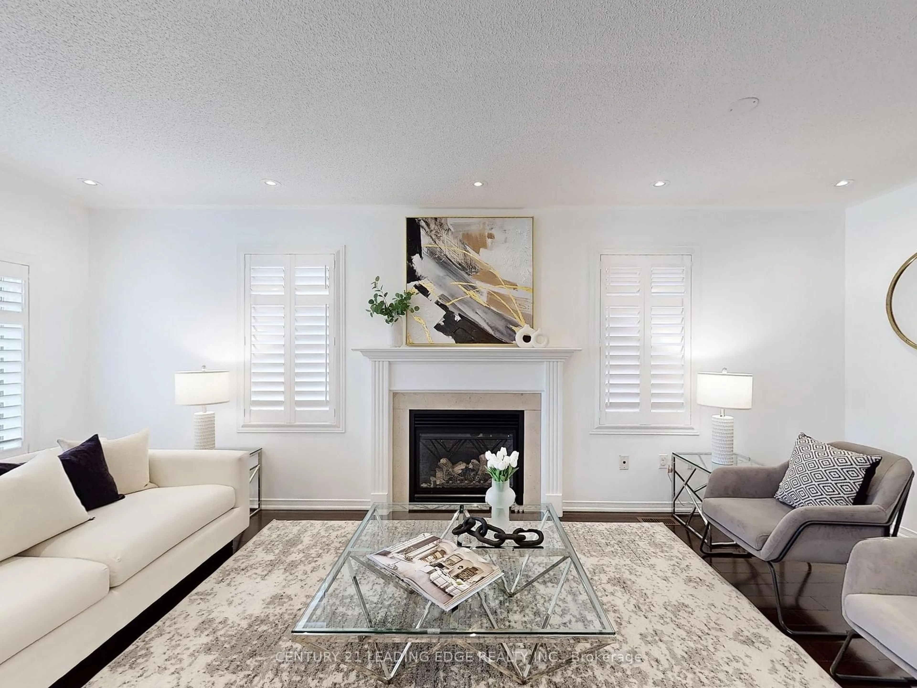 Living room with furniture, unknown for 466 Savoline Blvd, Milton Ontario L9T 7X3