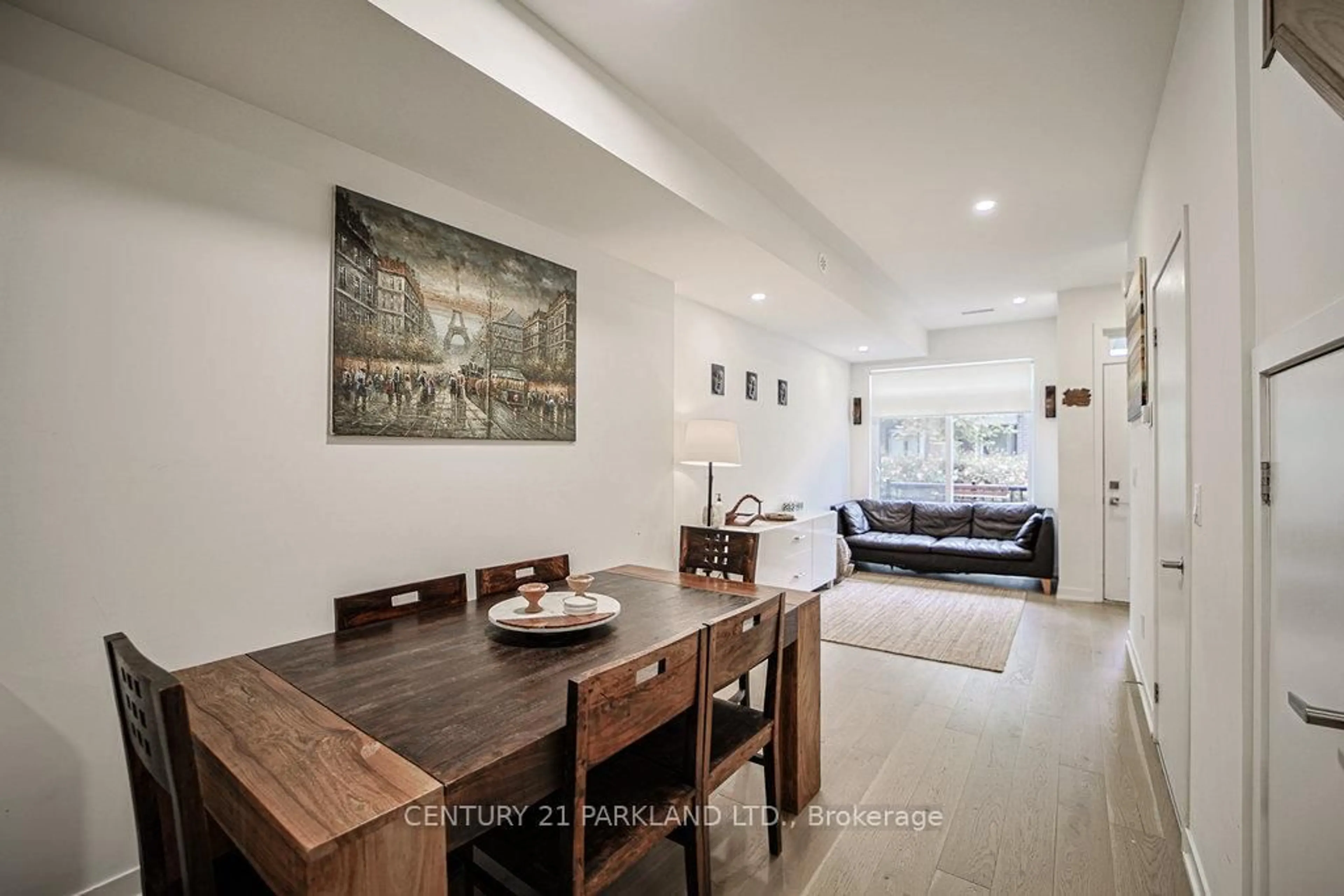 Dining room, unknown for 110 Canon Jackson Dr #102, Toronto Ontario M6M 3Z4
