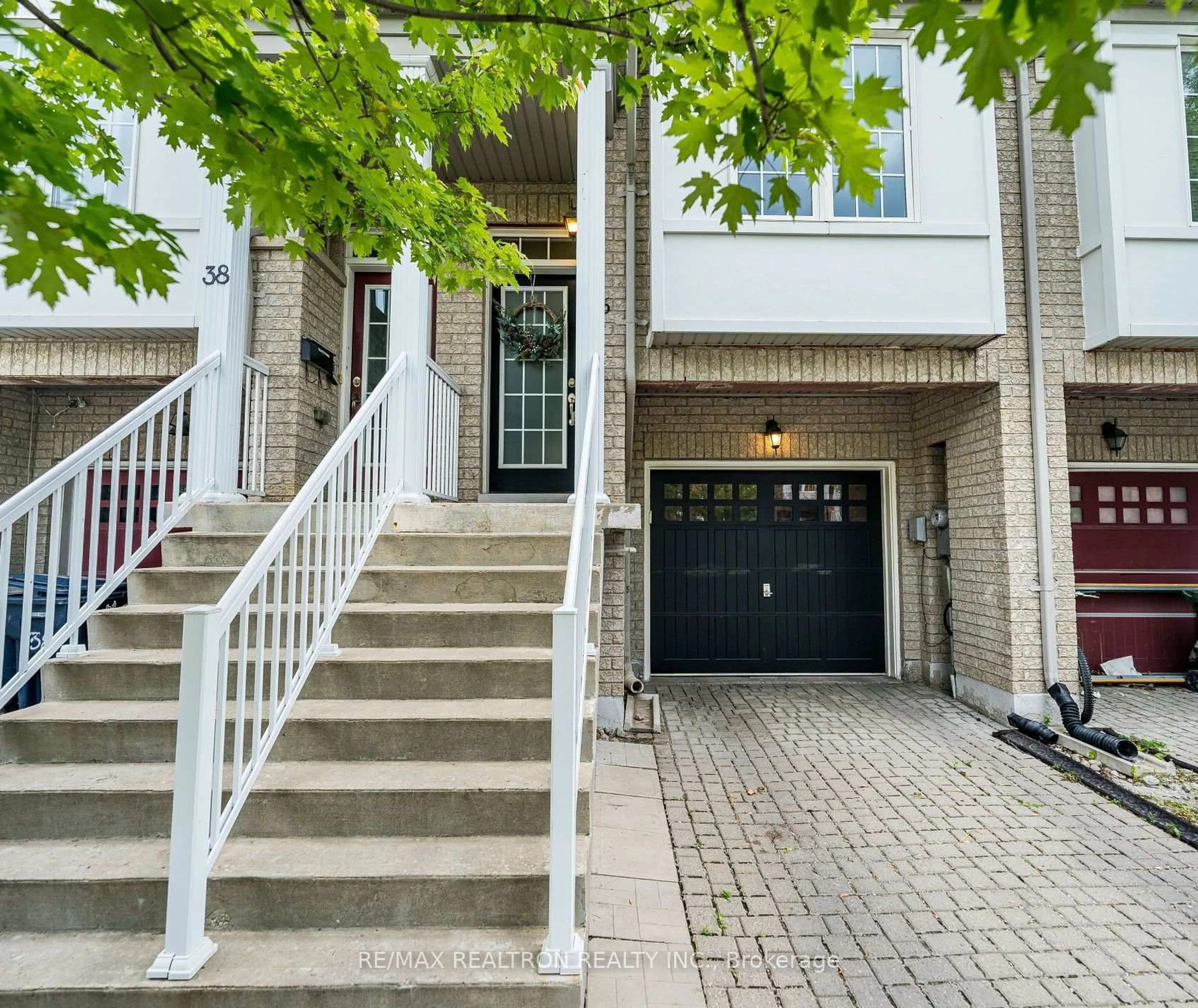 Unknown for 36 Mantello Dr, Toronto Ontario M3J 0H5