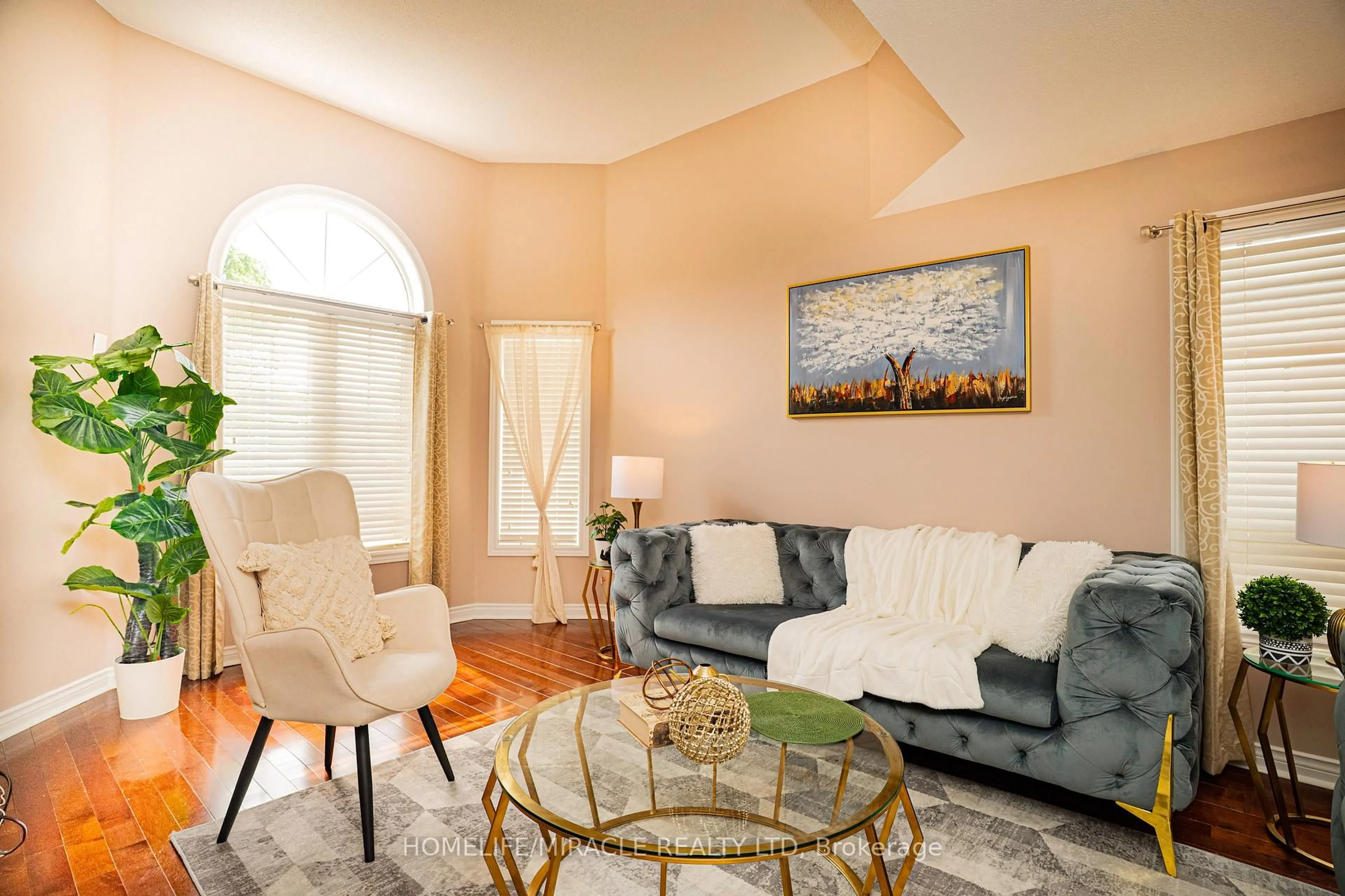 Living room with furniture, unknown for 44 Edgar Rd, Caledon Ontario L7E 2J9