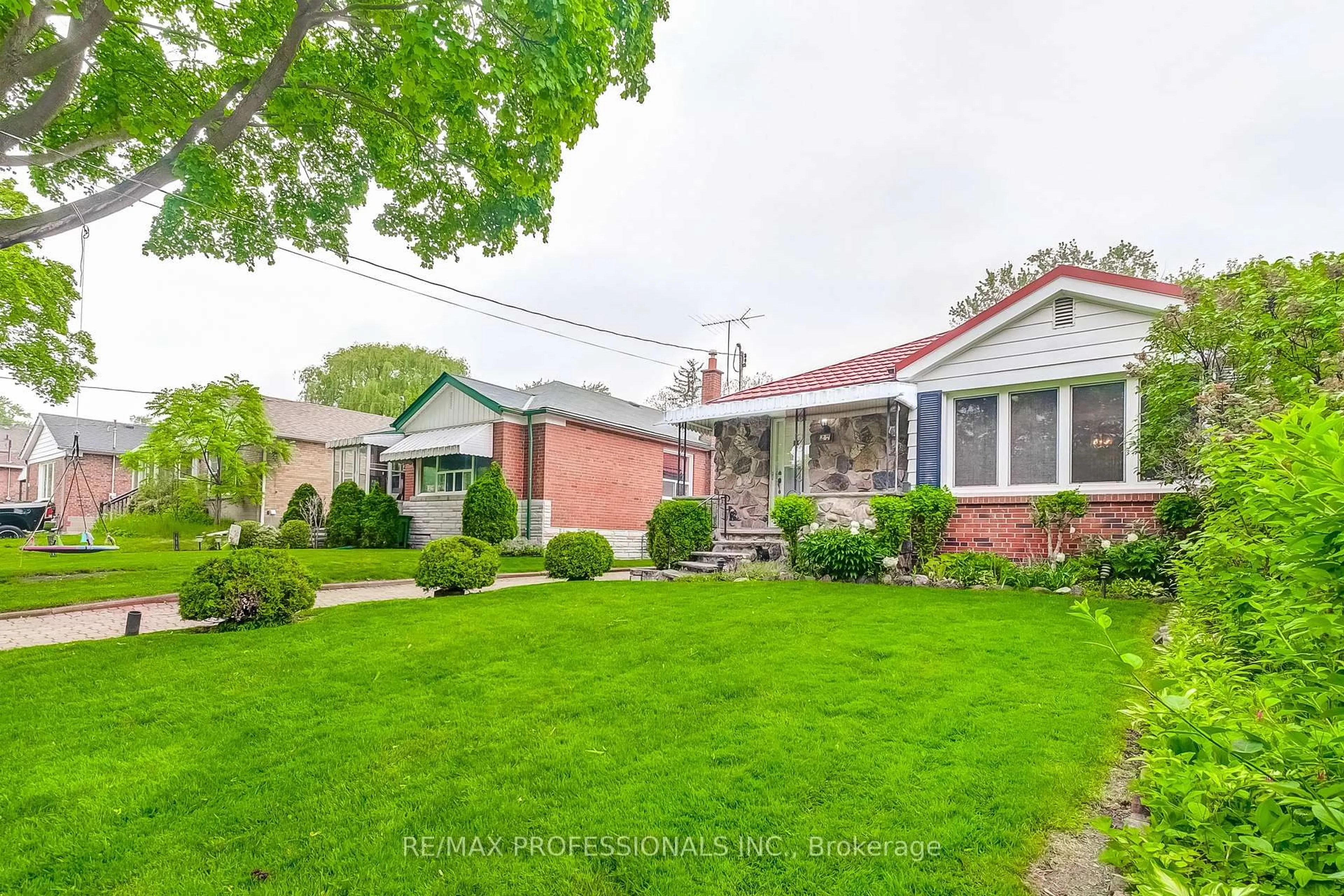 Unknown for 27 Northampton Dr, Toronto Ontario M9B 4S5
