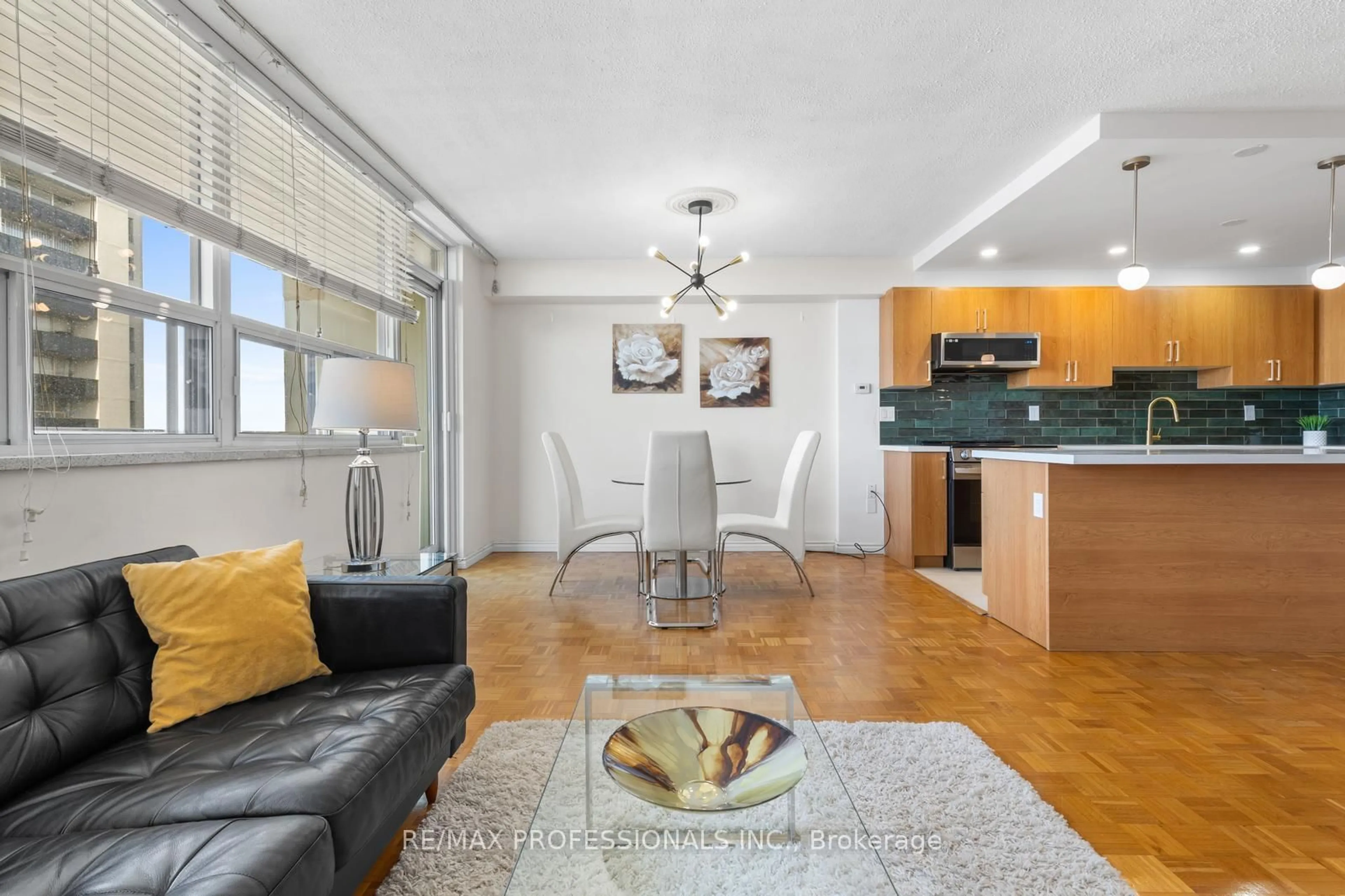 Living room with furniture, unknown for 360 Ridelle Ave #2107, Toronto Ontario M6B 1K1