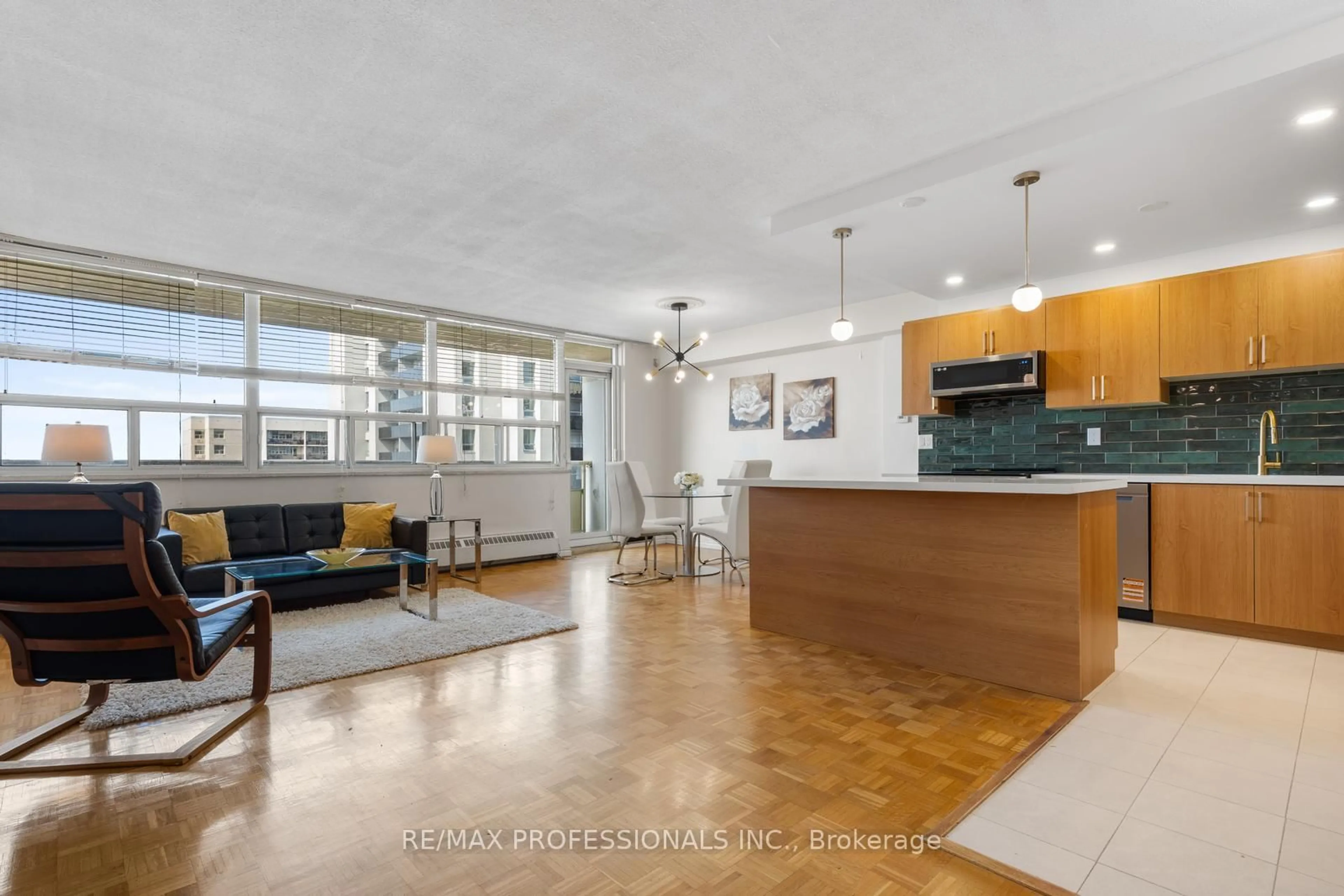 Open concept kitchen, unknown for 360 Ridelle Ave #2107, Toronto Ontario M6B 1K1