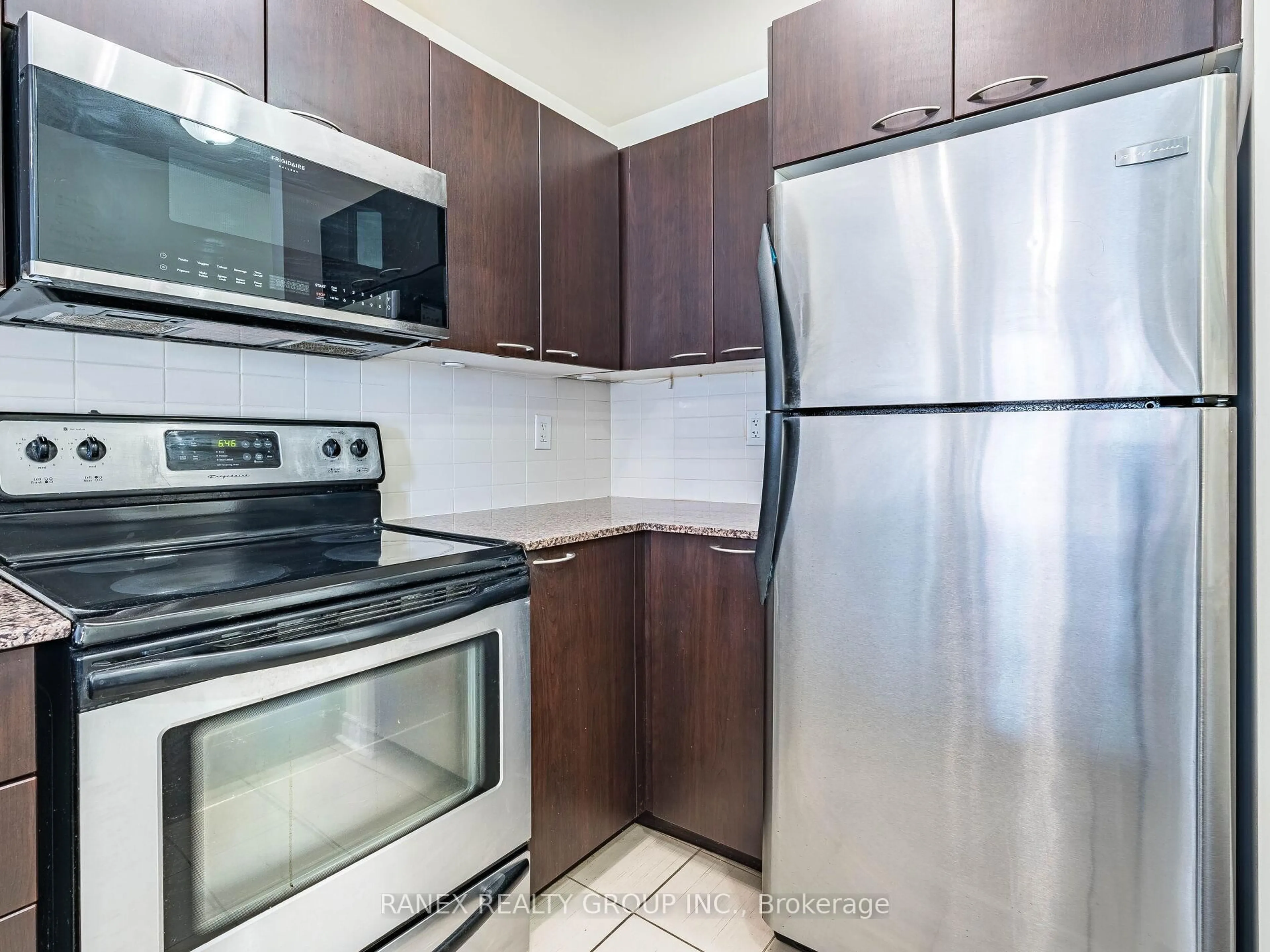 Standard kitchen, unknown for 385 Prince Of Wales Dr #416, Mississauga Ontario L5B 0C6