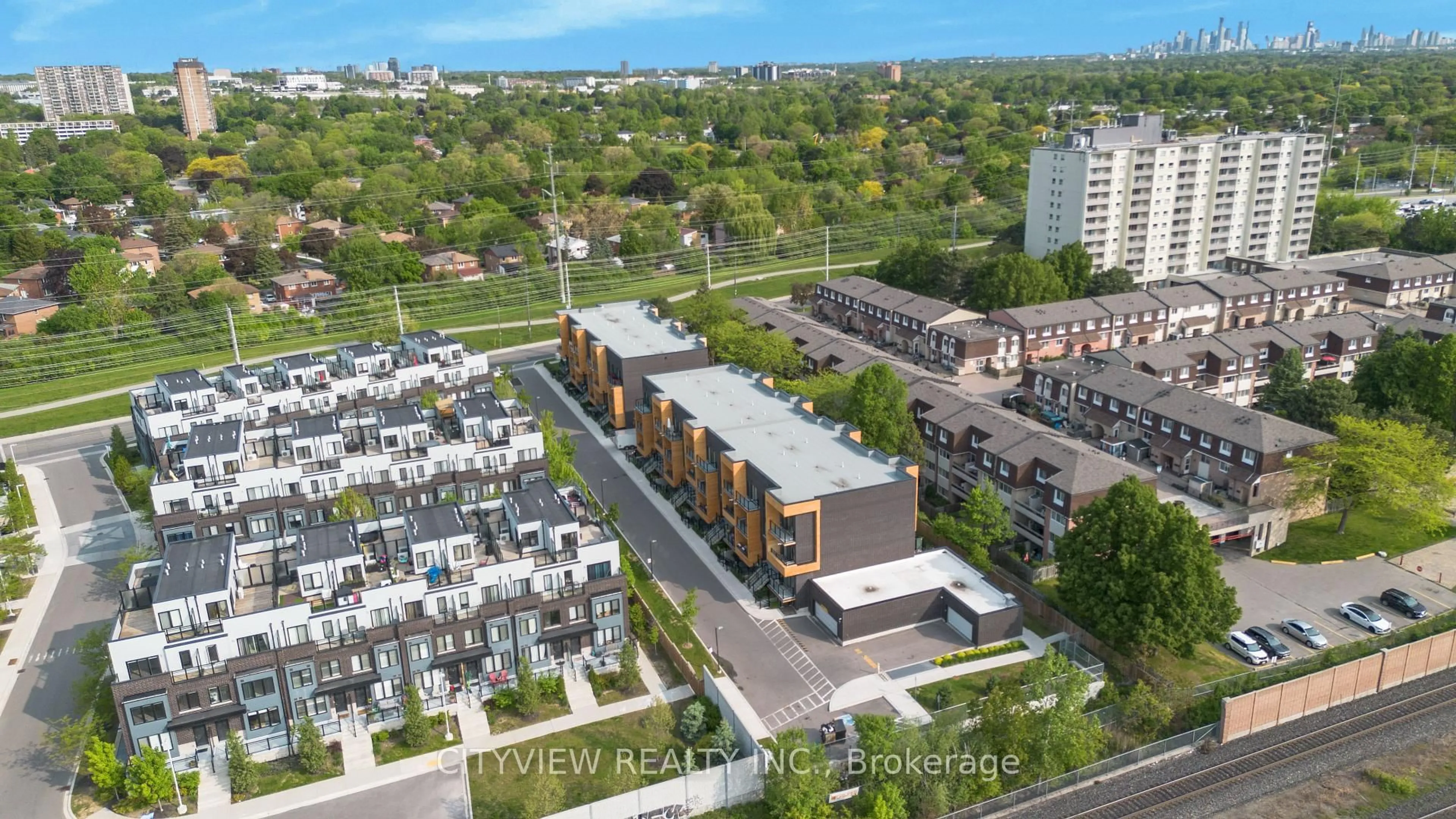 A pic from outside/outdoor area/front of a property/back of a property/a pic from drone, city buildings view from balcony for 1145 Journeyman Lane #121, Mississauga Ontario L5J 0B5