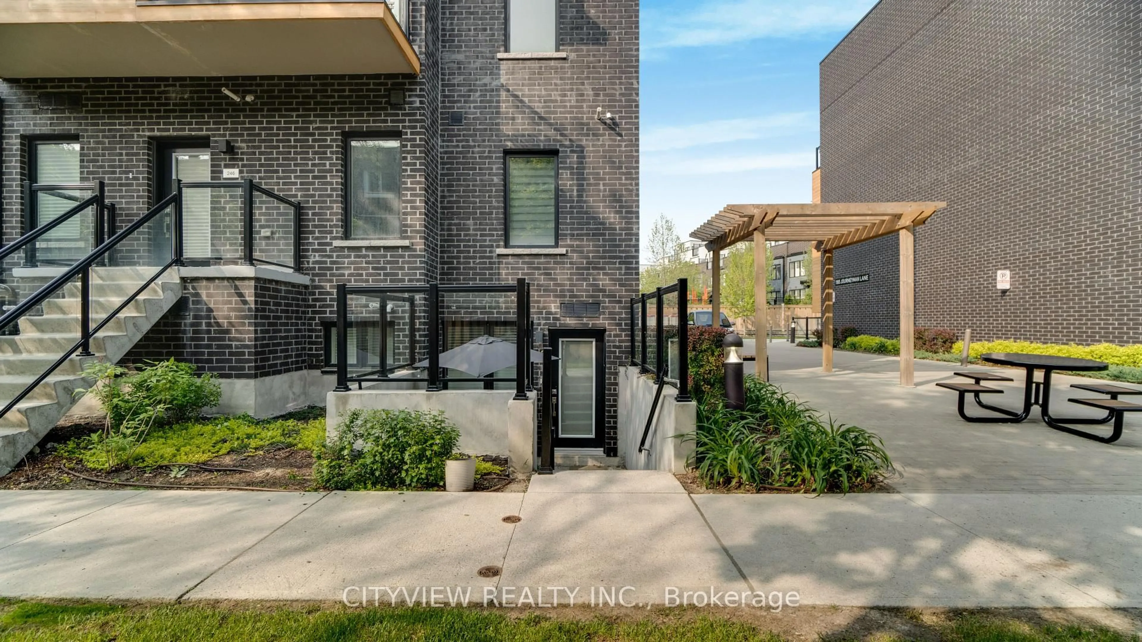 Unknown for 1145 Journeyman Lane #121, Mississauga Ontario L5J 0B5