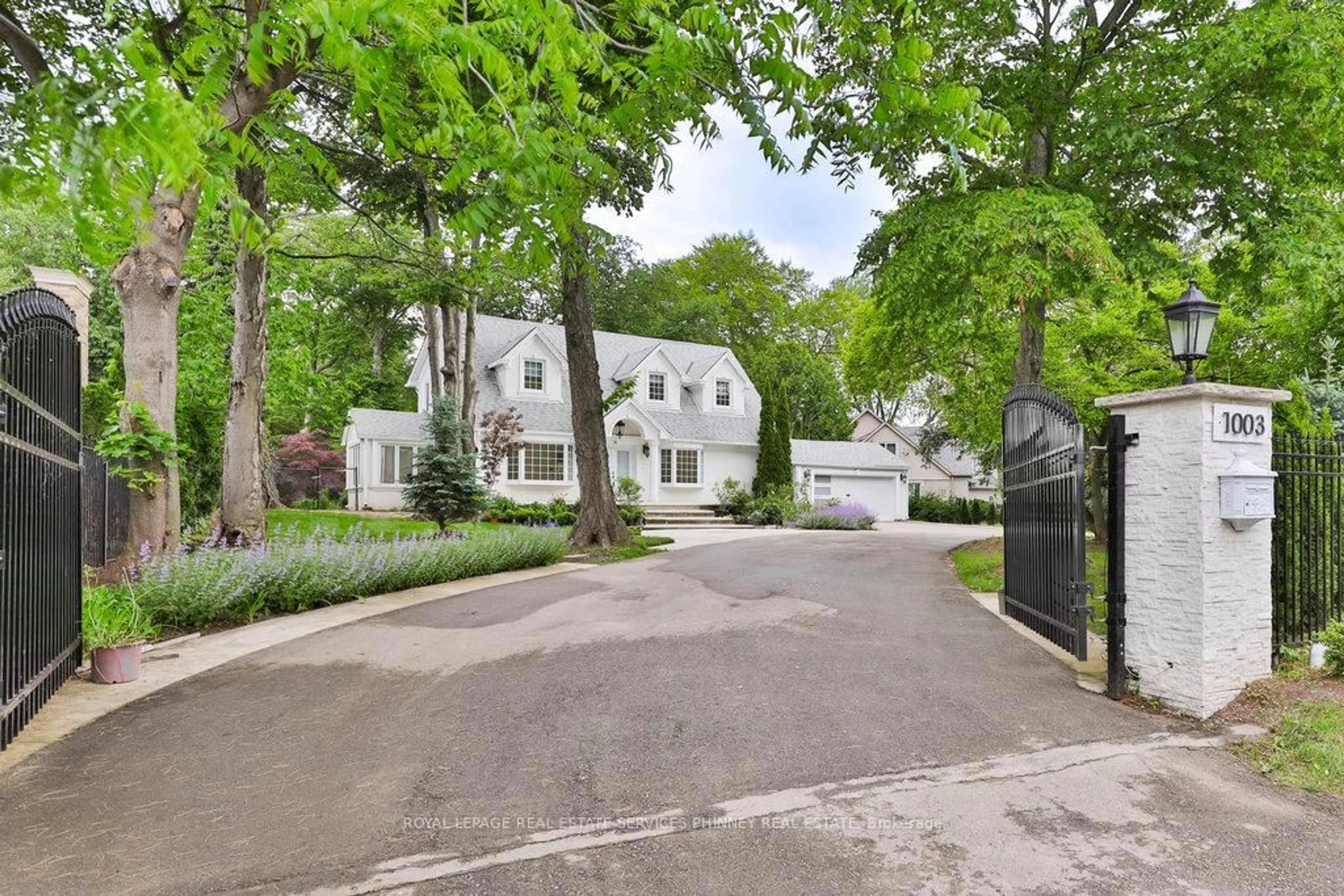 Unknown for 1003 Lakeshore Rd, Oakville Ontario L6L 1E7