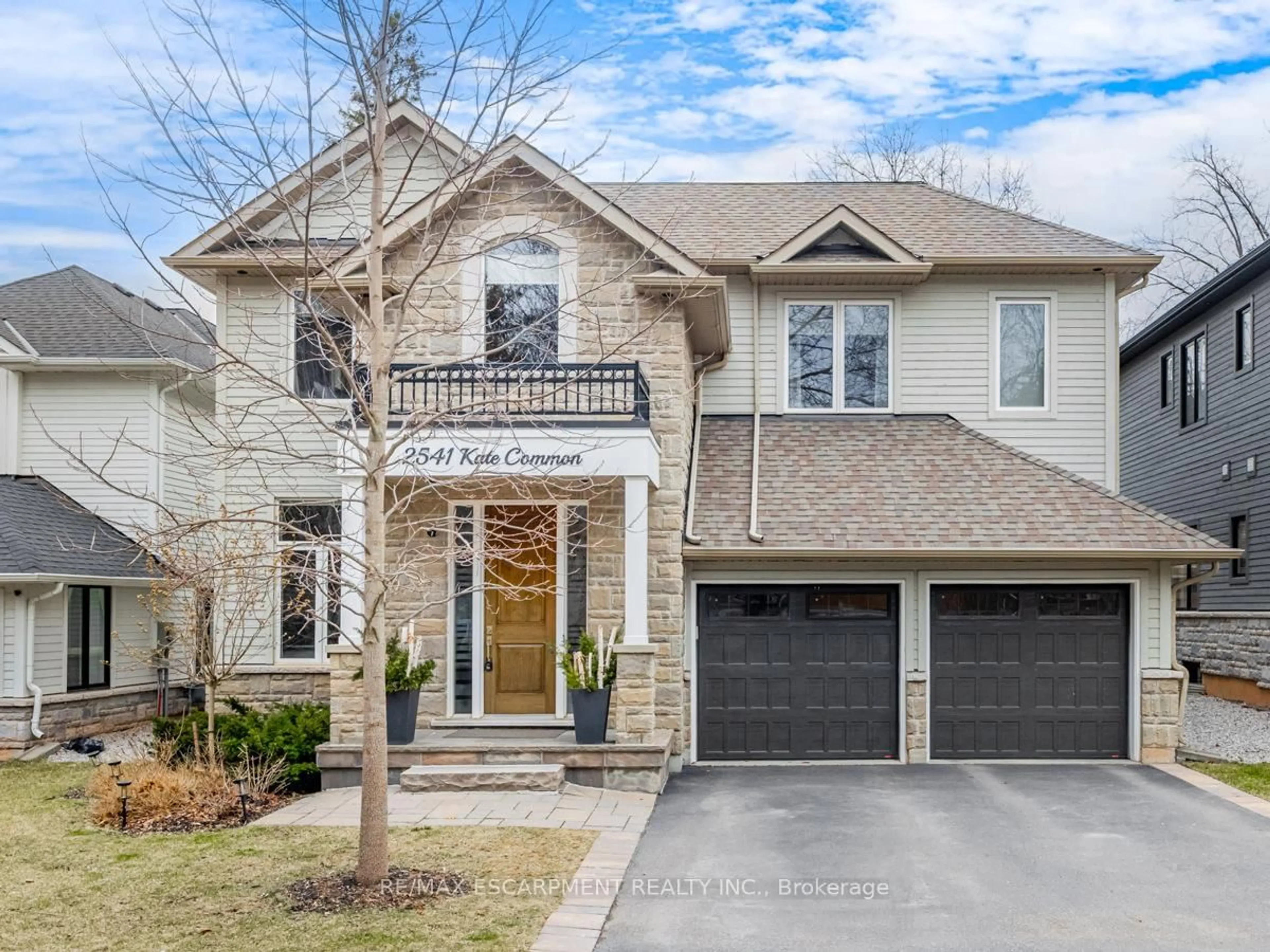 Home with brick exterior material, street for 2541 Kate Common, Oakville Ontario L6L 0E9