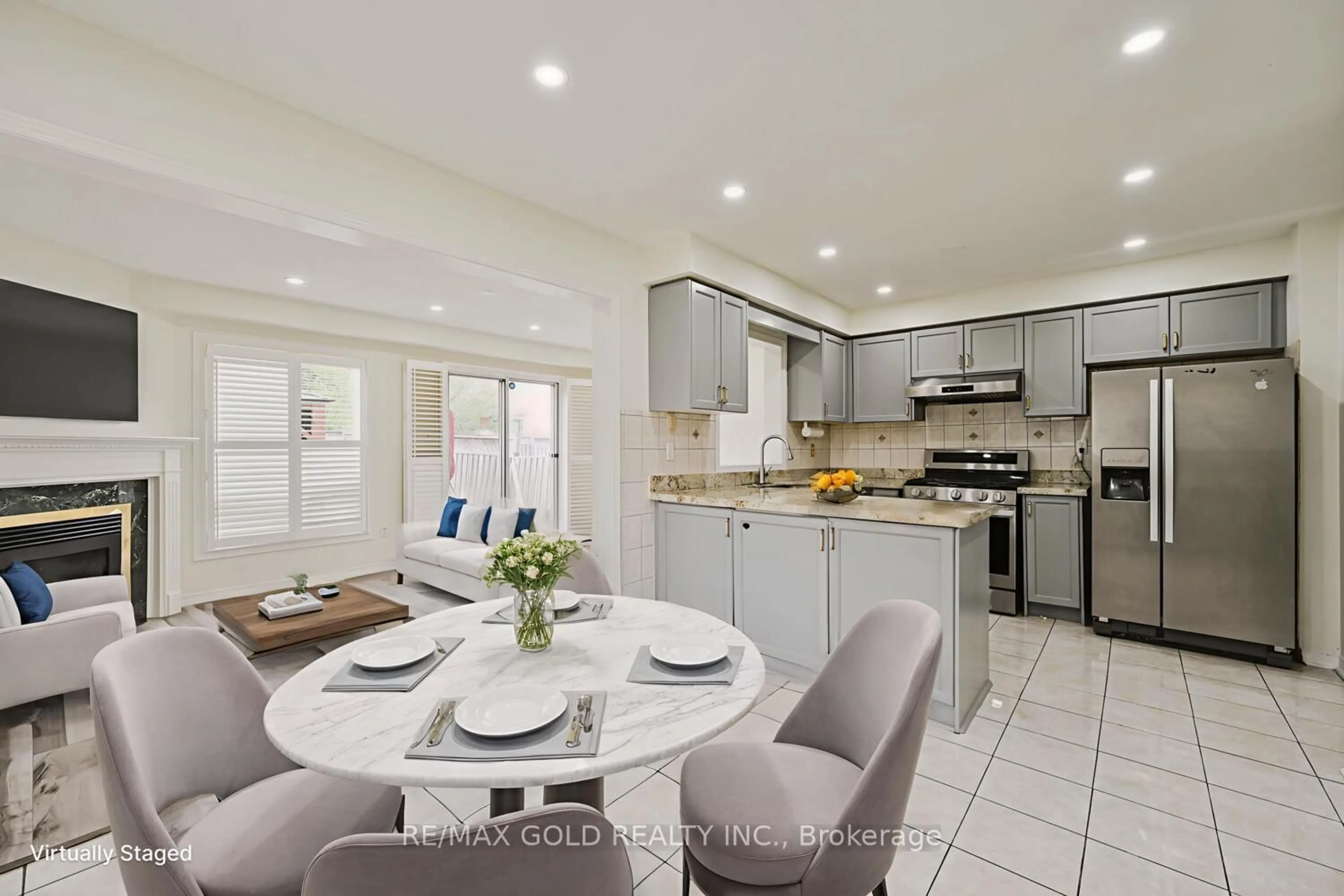 Open concept kitchen, ceramic/tile floor for 142 Sahara Tr, Brampton Ontario L6R 1P6