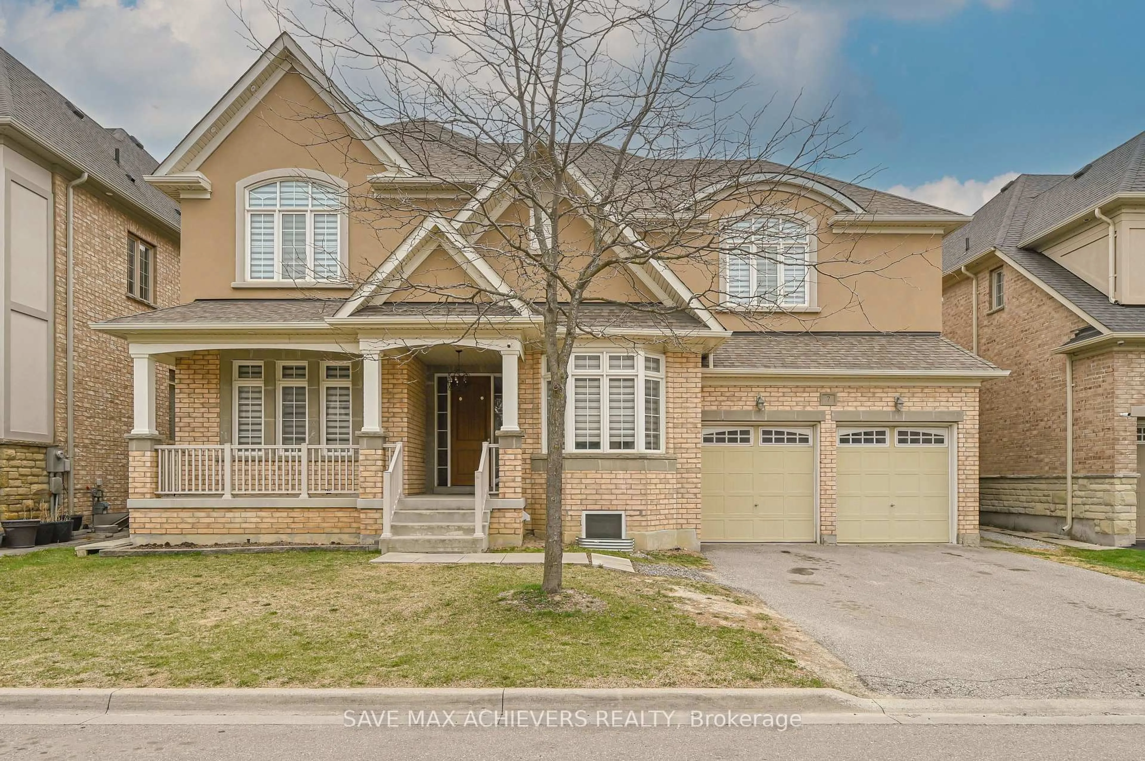 Home with brick exterior material, street for 7 Seacliff Cres, Brampton Ontario L6T 0A4