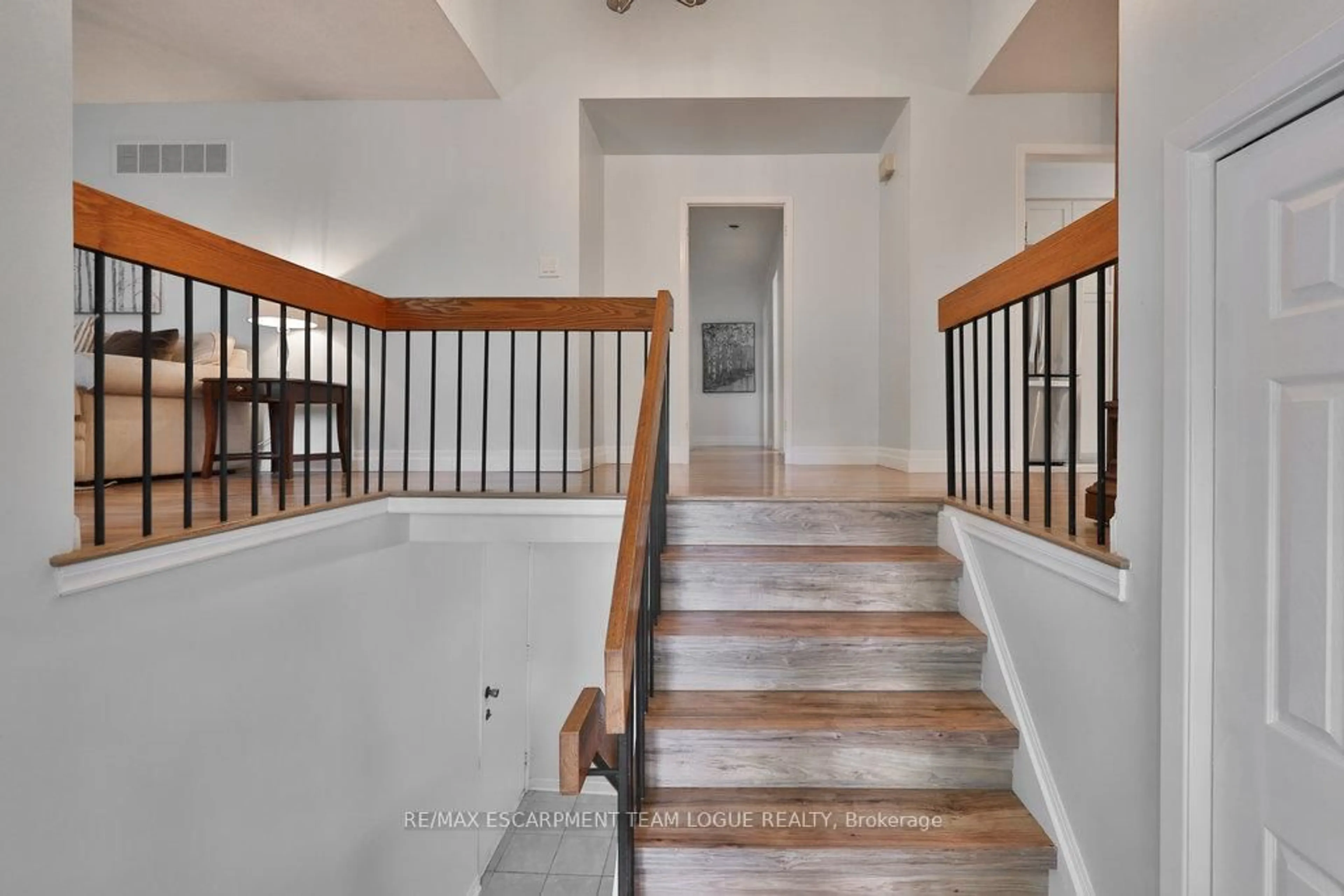 Unknown for 3488 Rubens Crt, Burlington Ontario L7N 3K4
