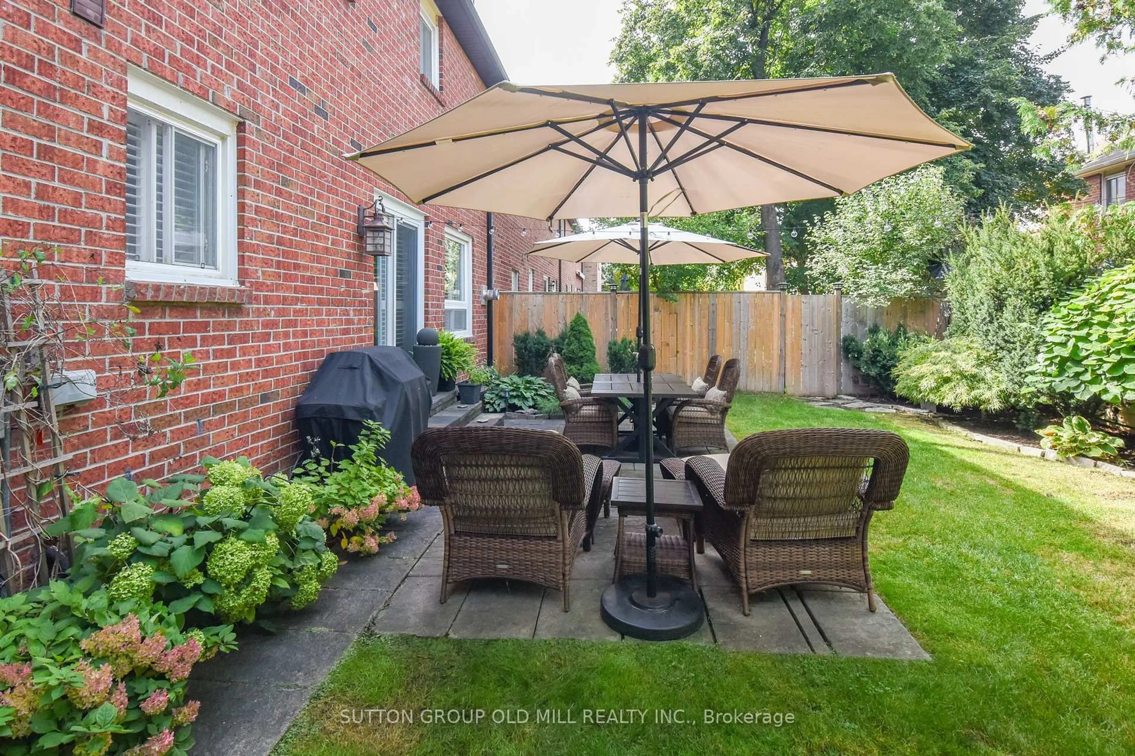 Patio, street for 4635 Regents Terr #59, Mississauga Ontario L5R 1X5