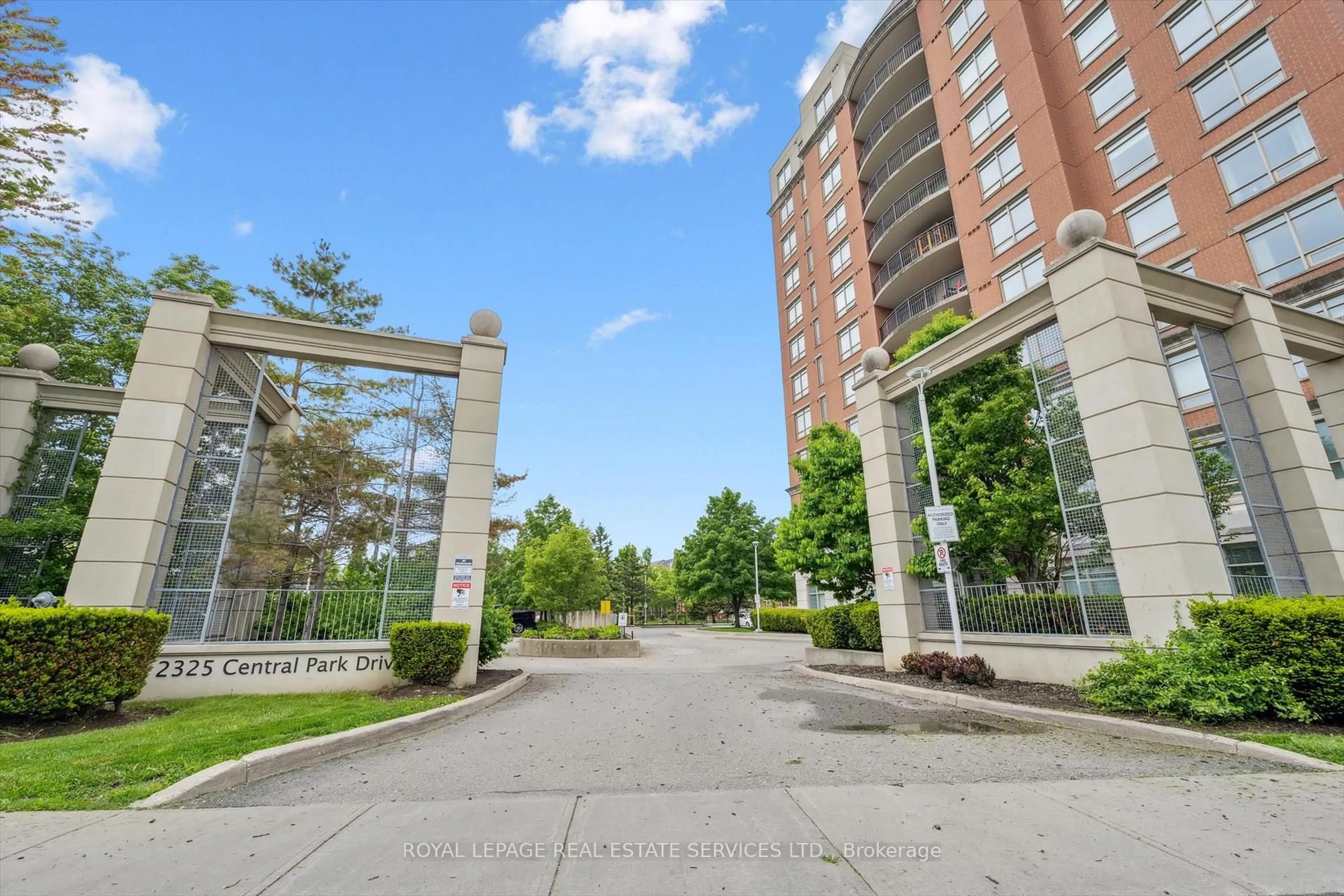 Unknown for 2325 Central Park Dr #203, Oakville Ontario L6H 0E2