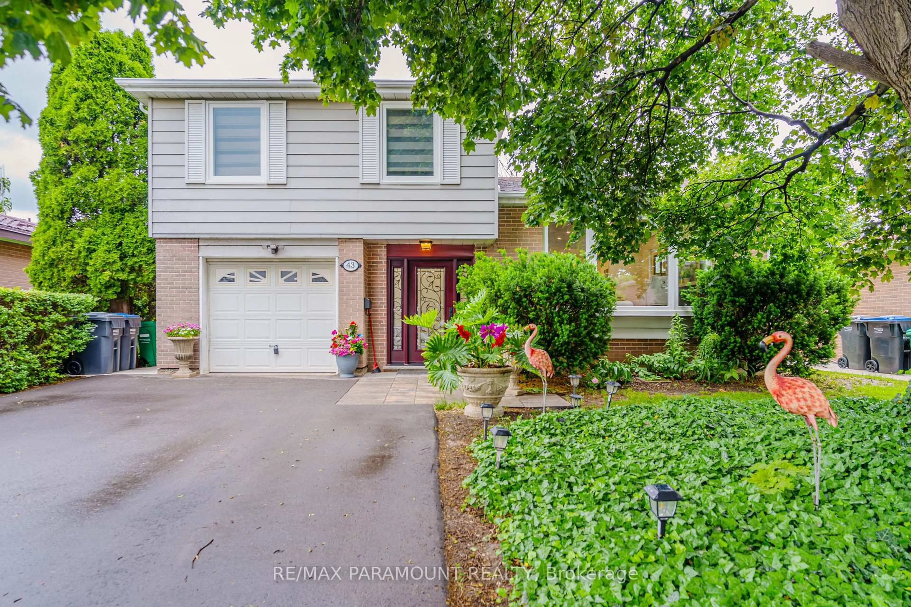 Unknown for 43 Bromley Cres, Brampton Ontario L6T 1Z2