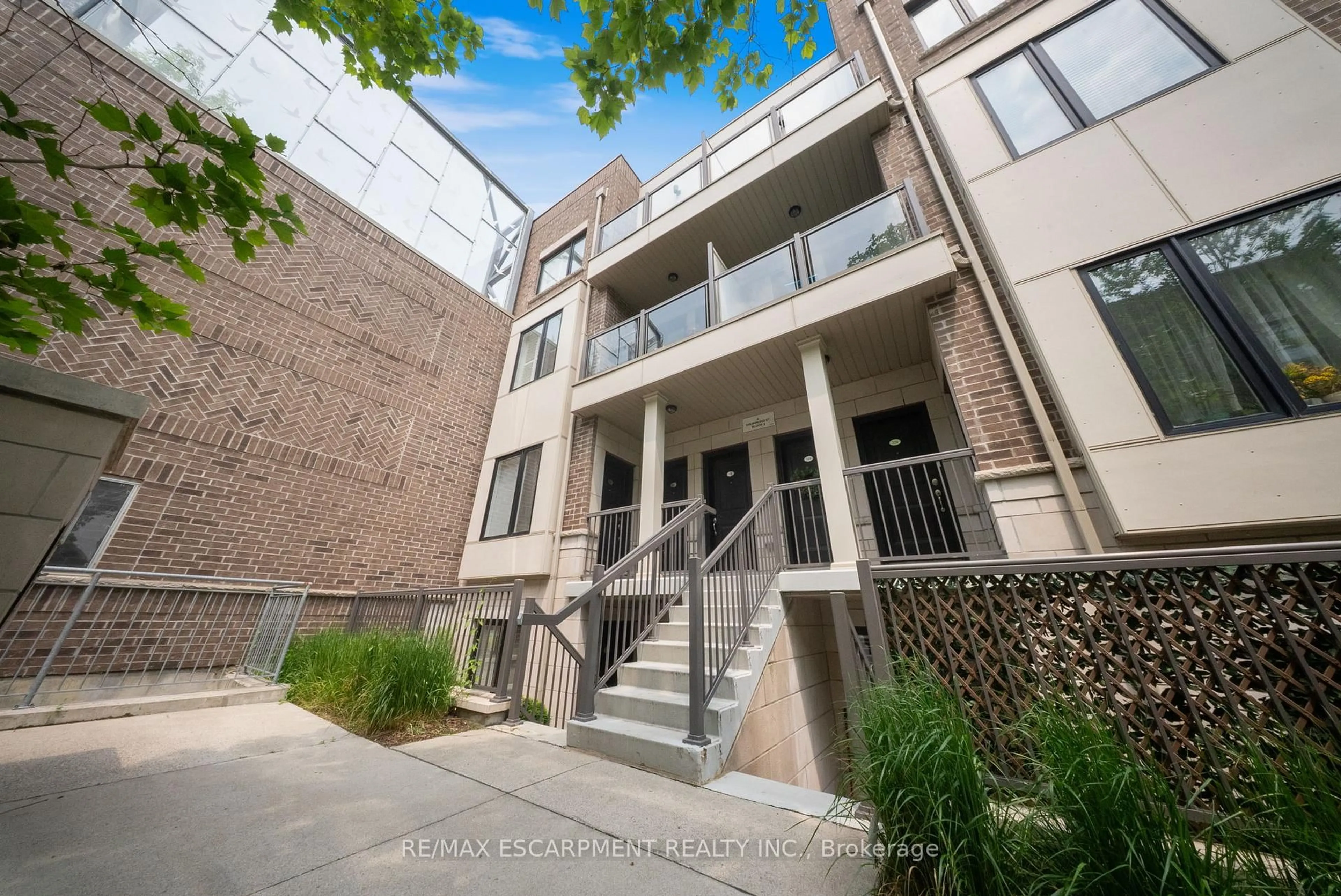 Unknown for 6 Drummond St #332, Toronto Ontario M8V 1Y8