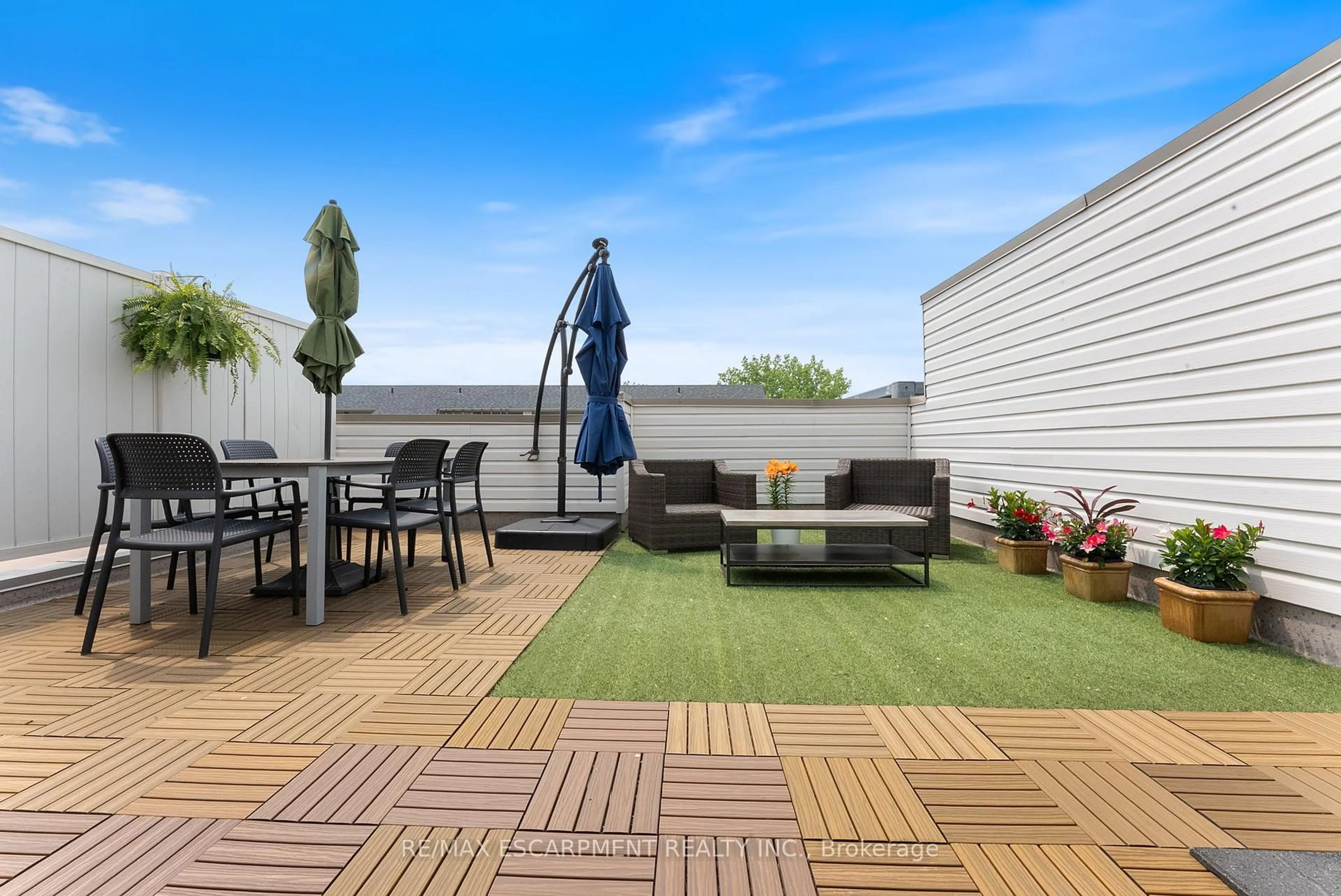 Patio, street for 6 Drummond St #332, Toronto Ontario M8V 1Y8
