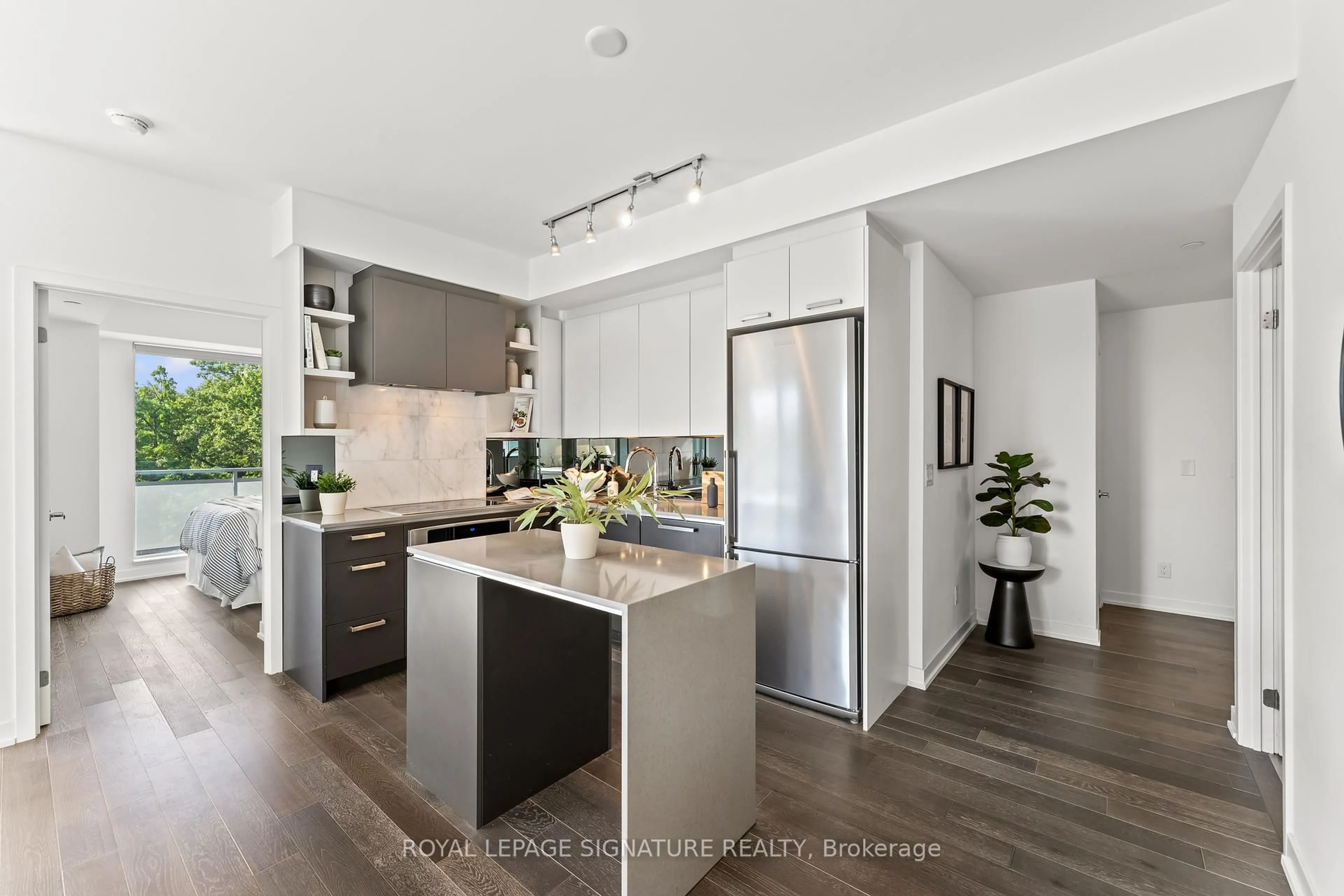 Open concept kitchen, unknown for 1830 Bloor St #525, Toronto Ontario M6P 0A2