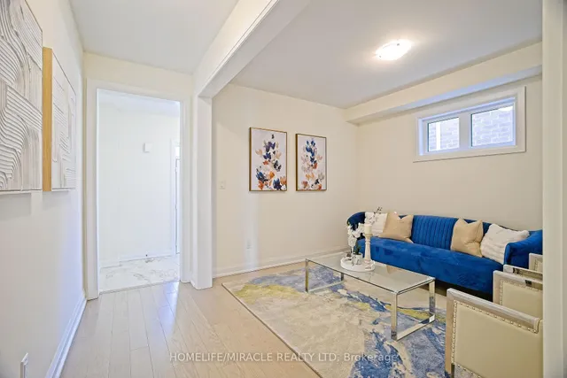 Additional property image - 4 Bavenden Cres