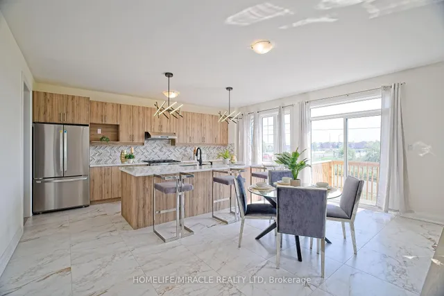 Additional property image - 4 Bavenden Cres