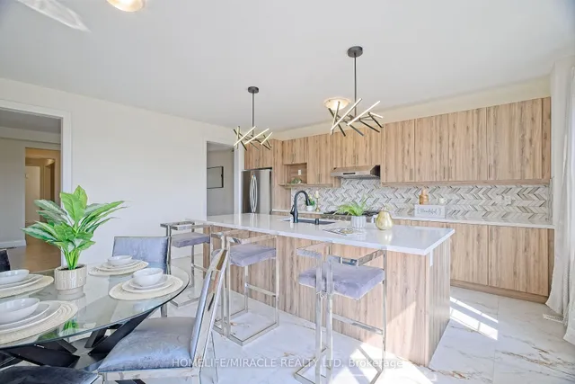 Additional property image - 4 Bavenden Cres