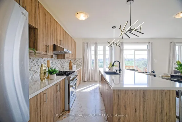 Additional property image - 4 Bavenden Cres