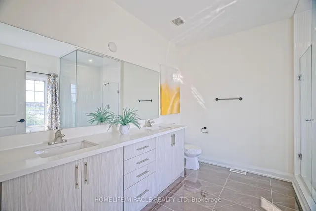 Additional property image - 4 Bavenden Cres