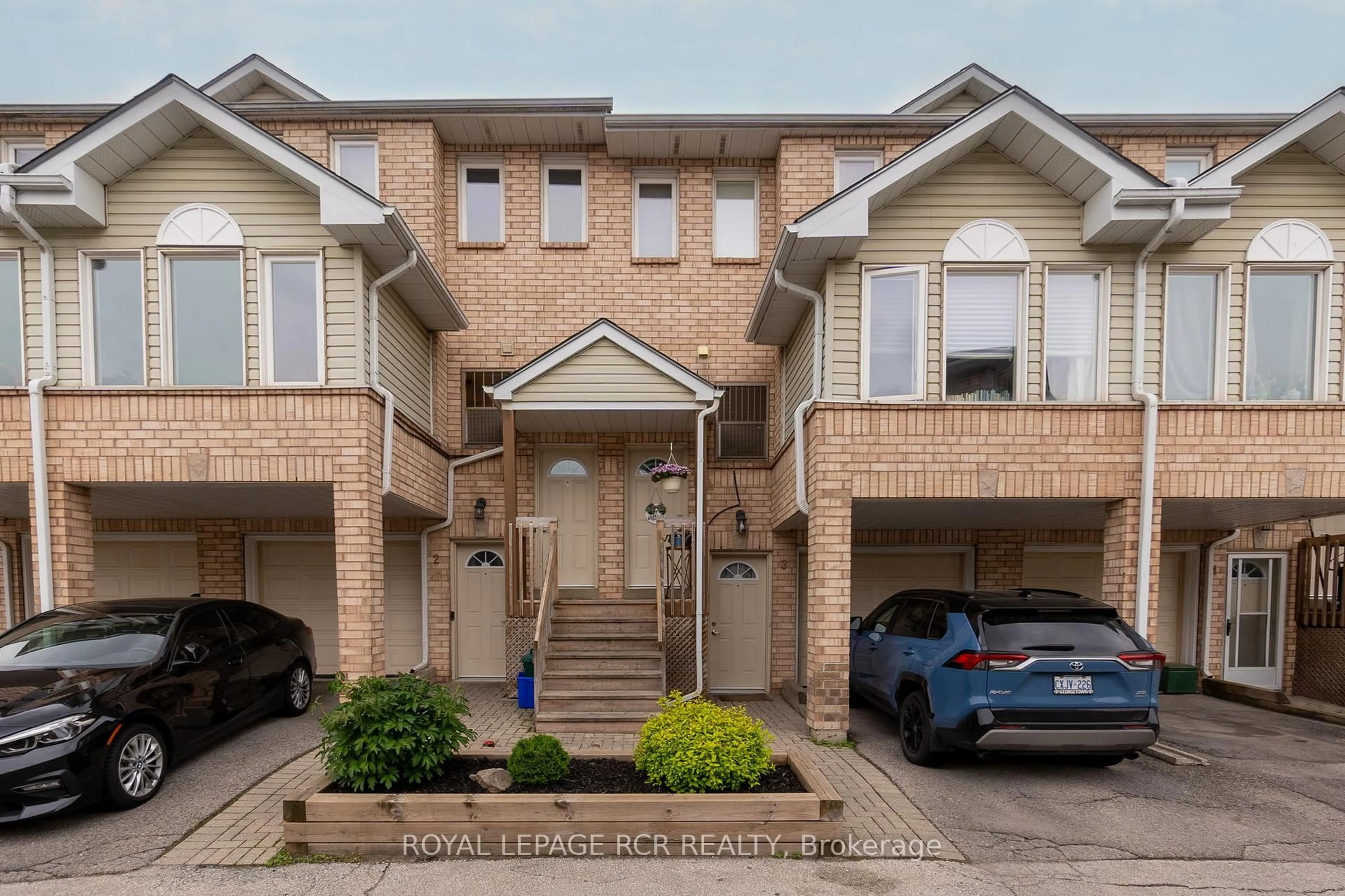 Unknown for 3A Robert Lane, Halton Hills Ontario L7G 5L9
