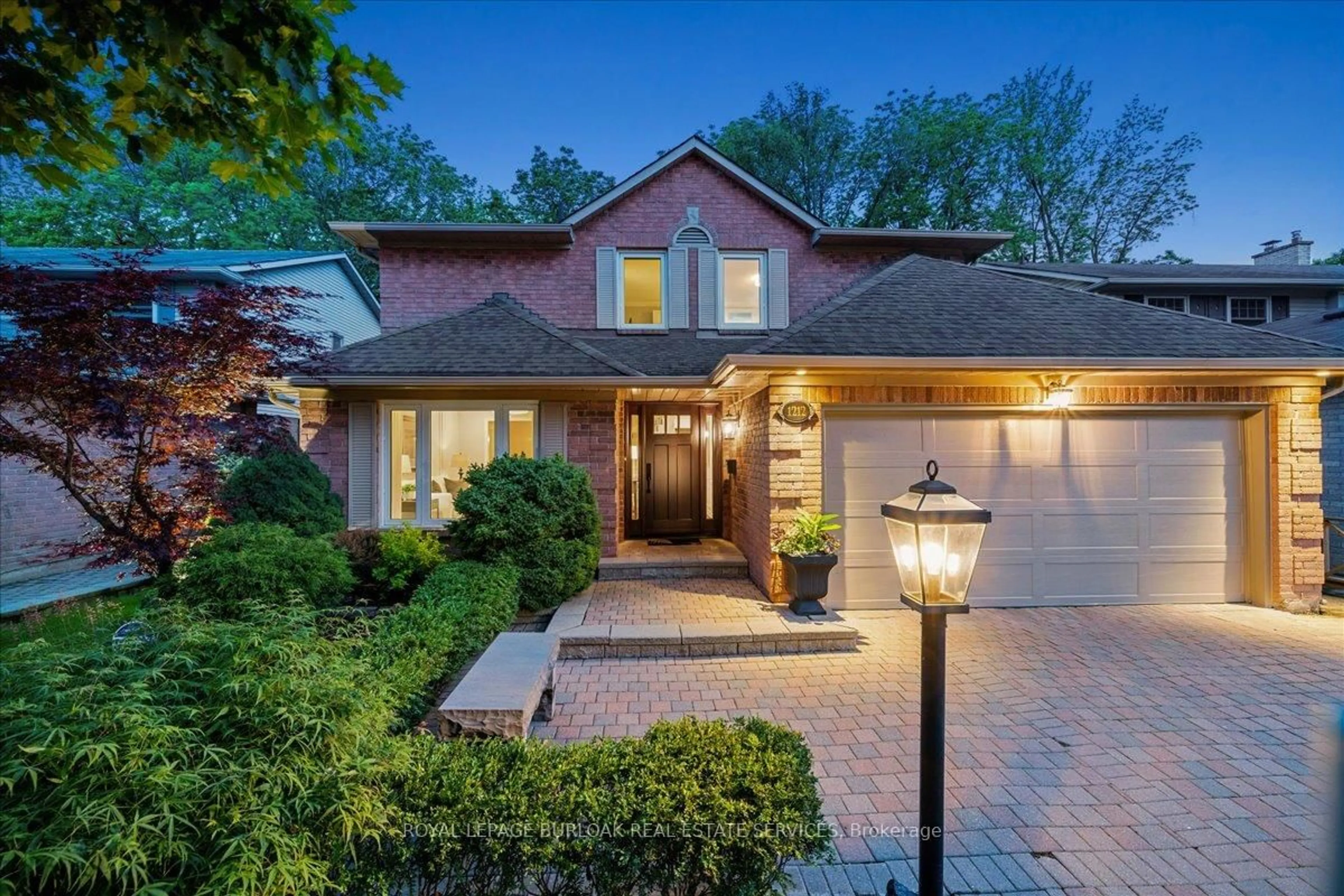 Home with brick exterior material, street for 1212 Hammond St, Burlington Ontario L7S 2A4